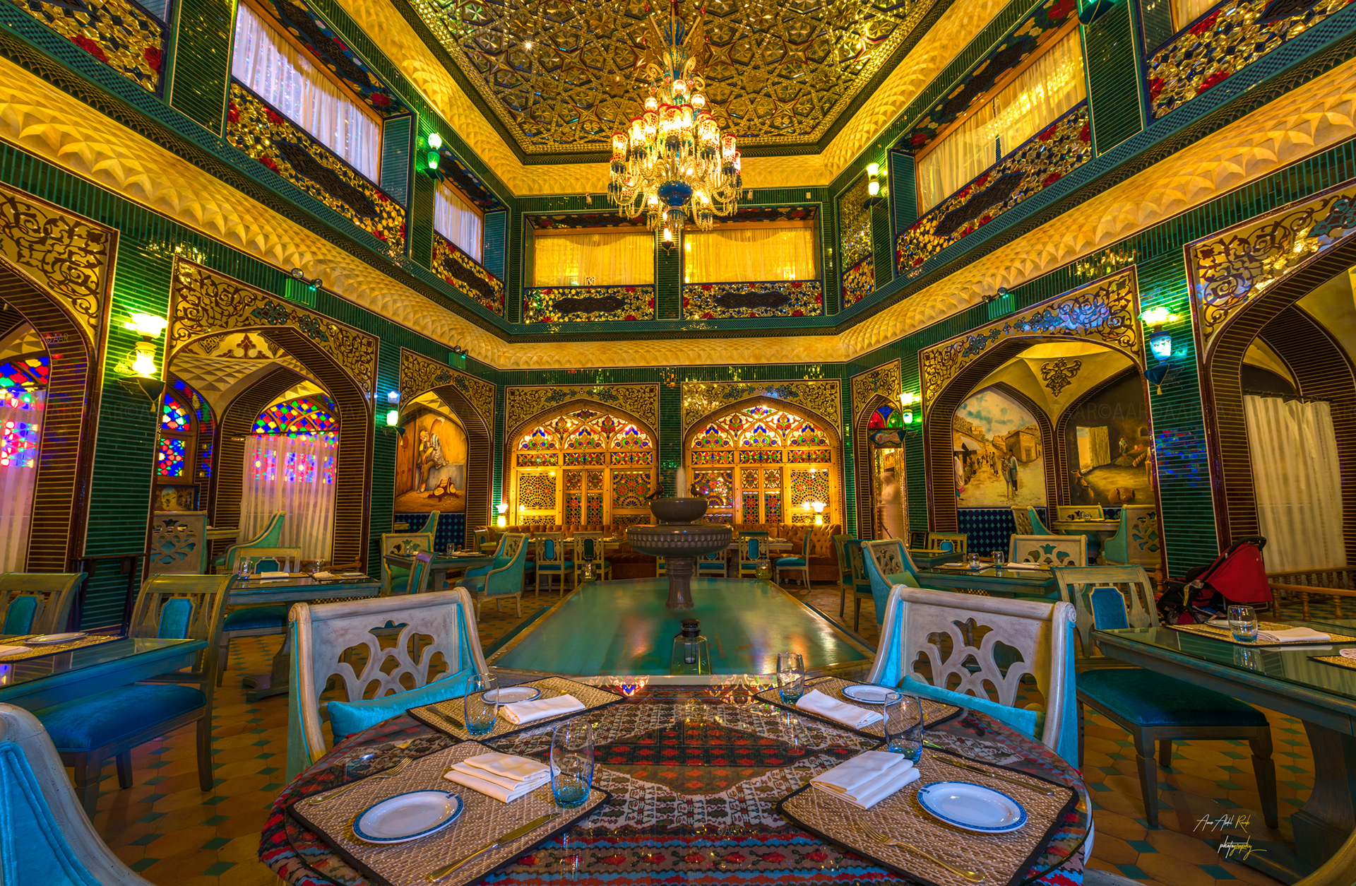 Parrisa Souq Wakif