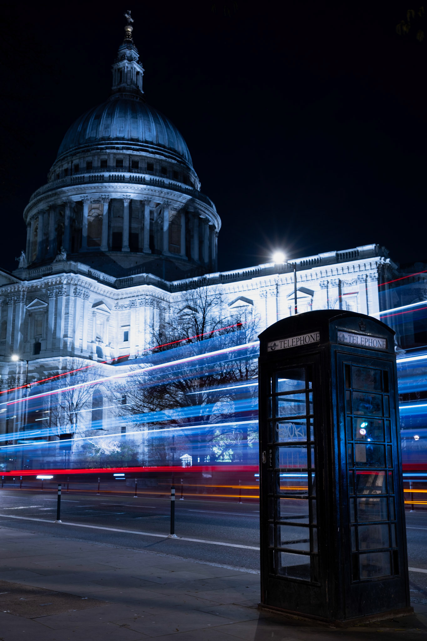 Long exposure by St Paul's cathedral, London. Costas Kariolis