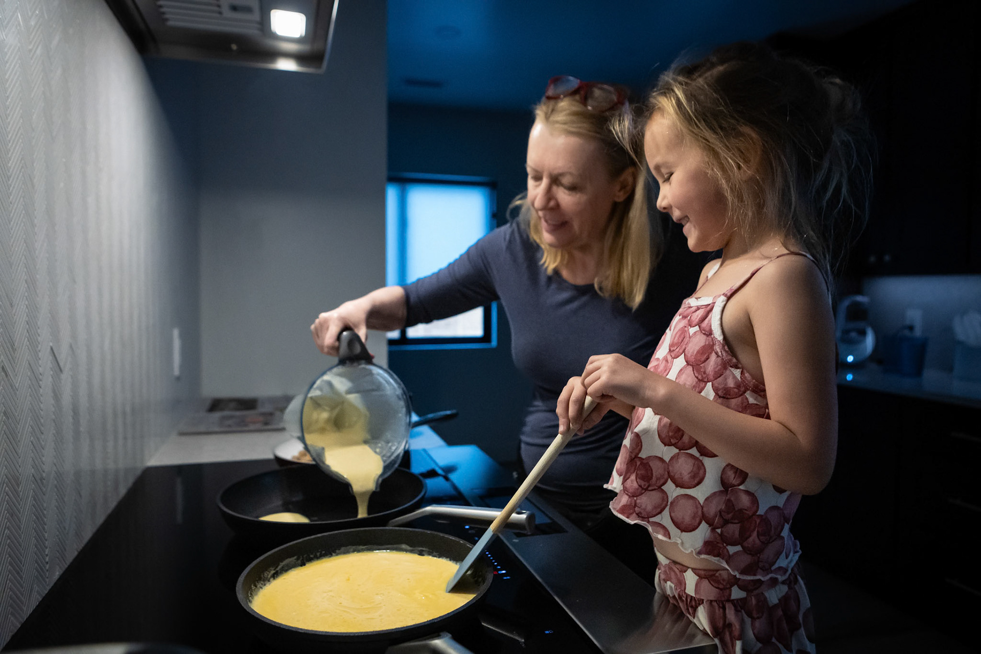Whipping up an early-morning feast with Mimi