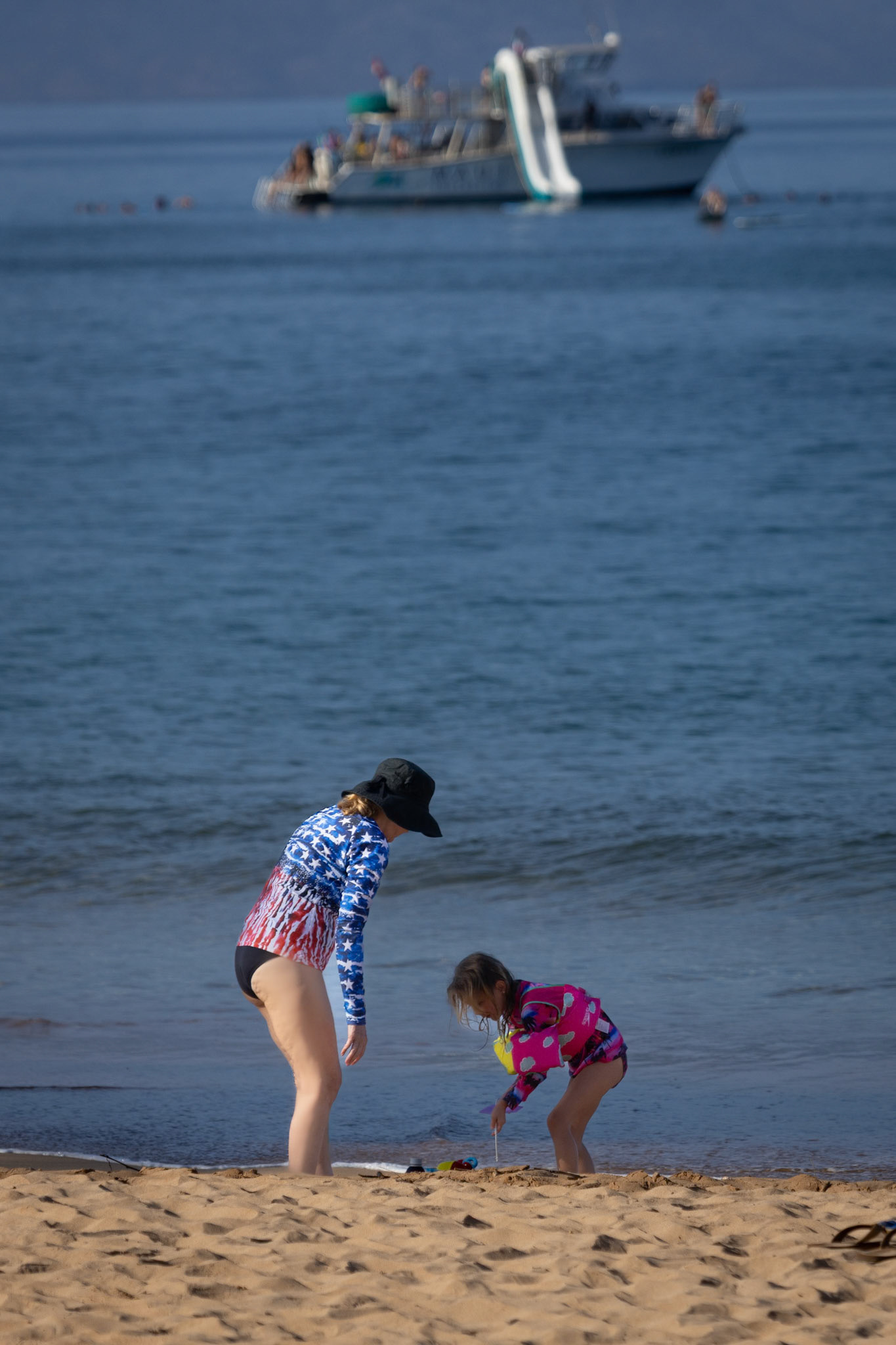 Exploring the Grand Wailea beach with Mimi