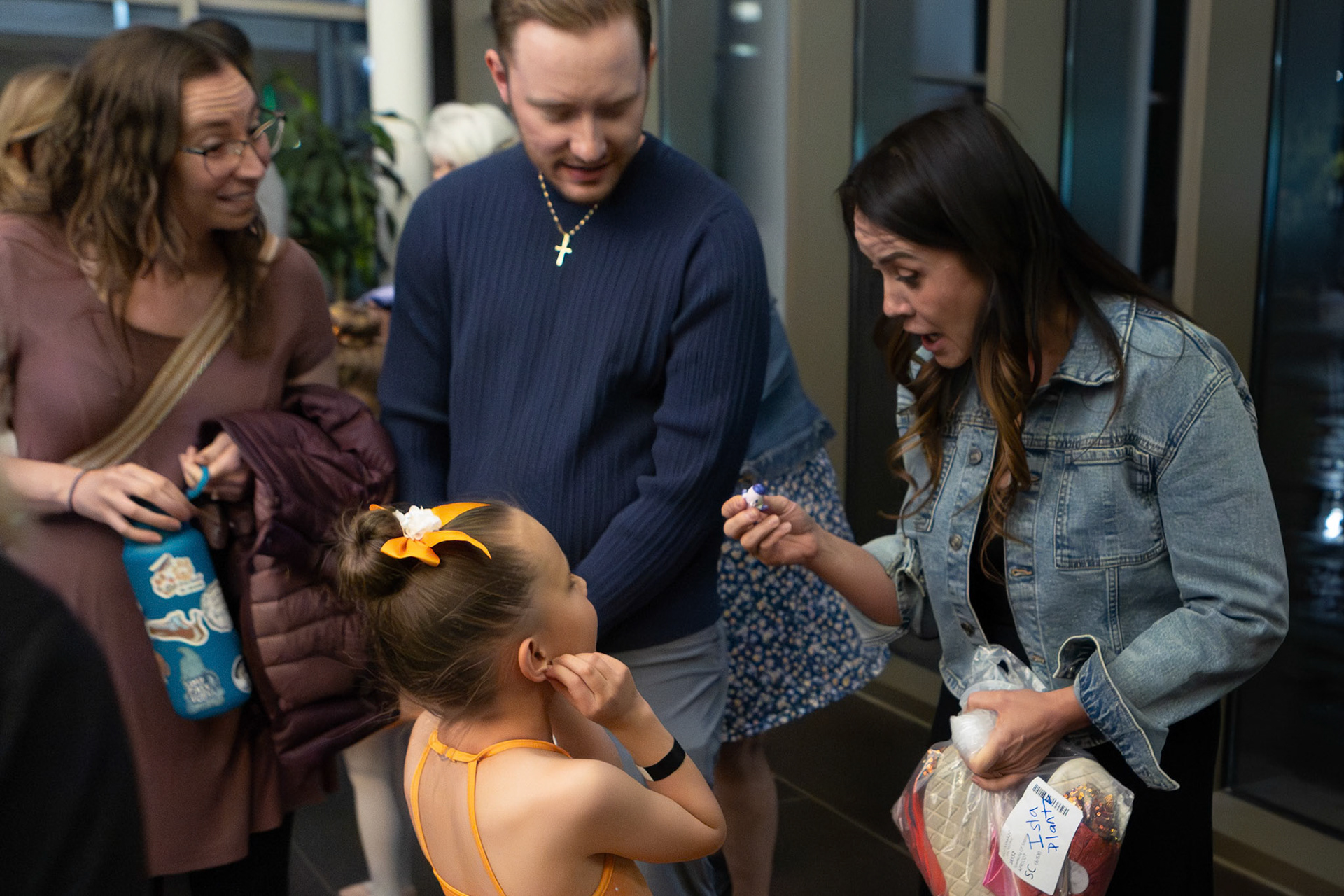 Congratulatory gifts for the rising ballet star