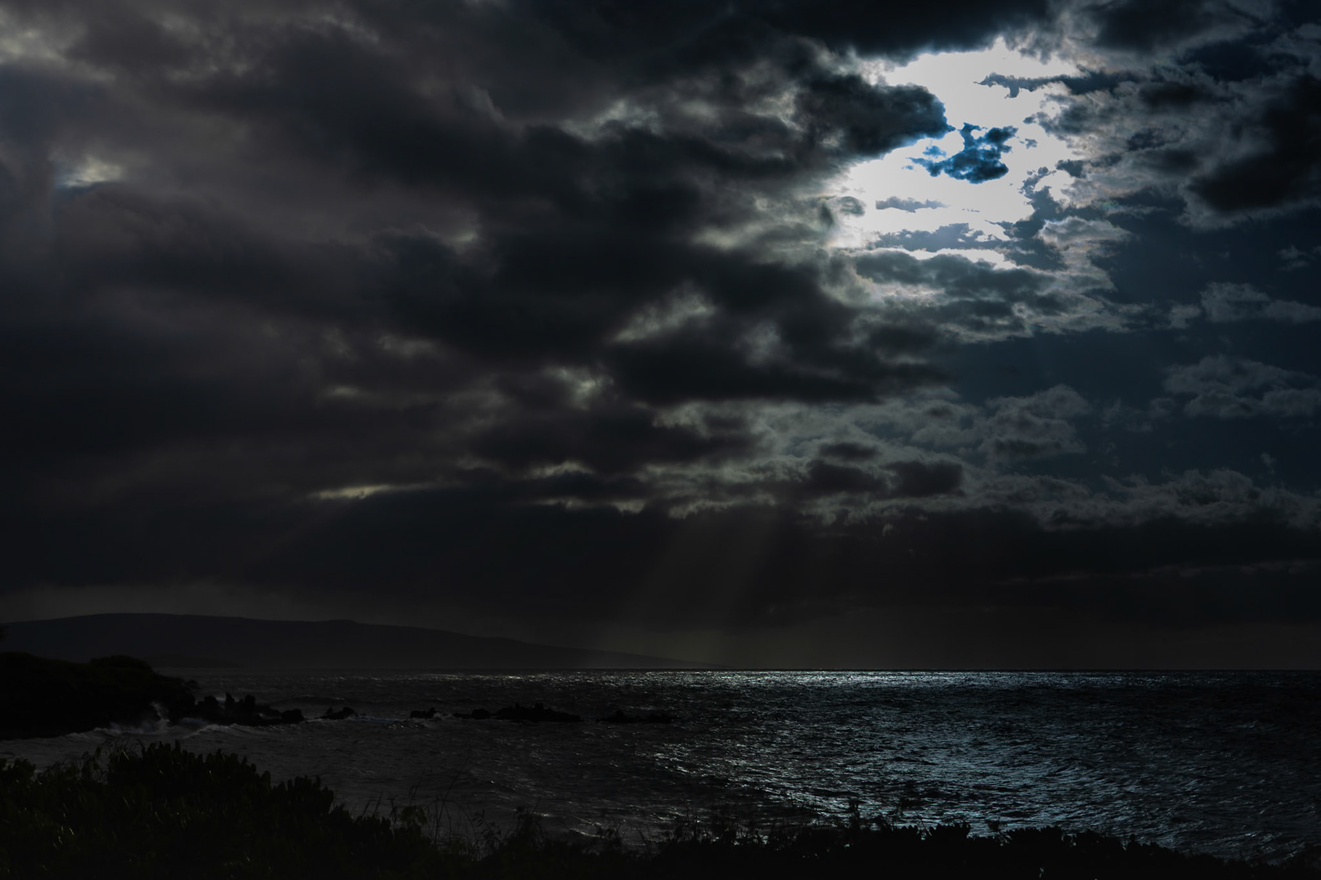 A cloudy Maui sunset