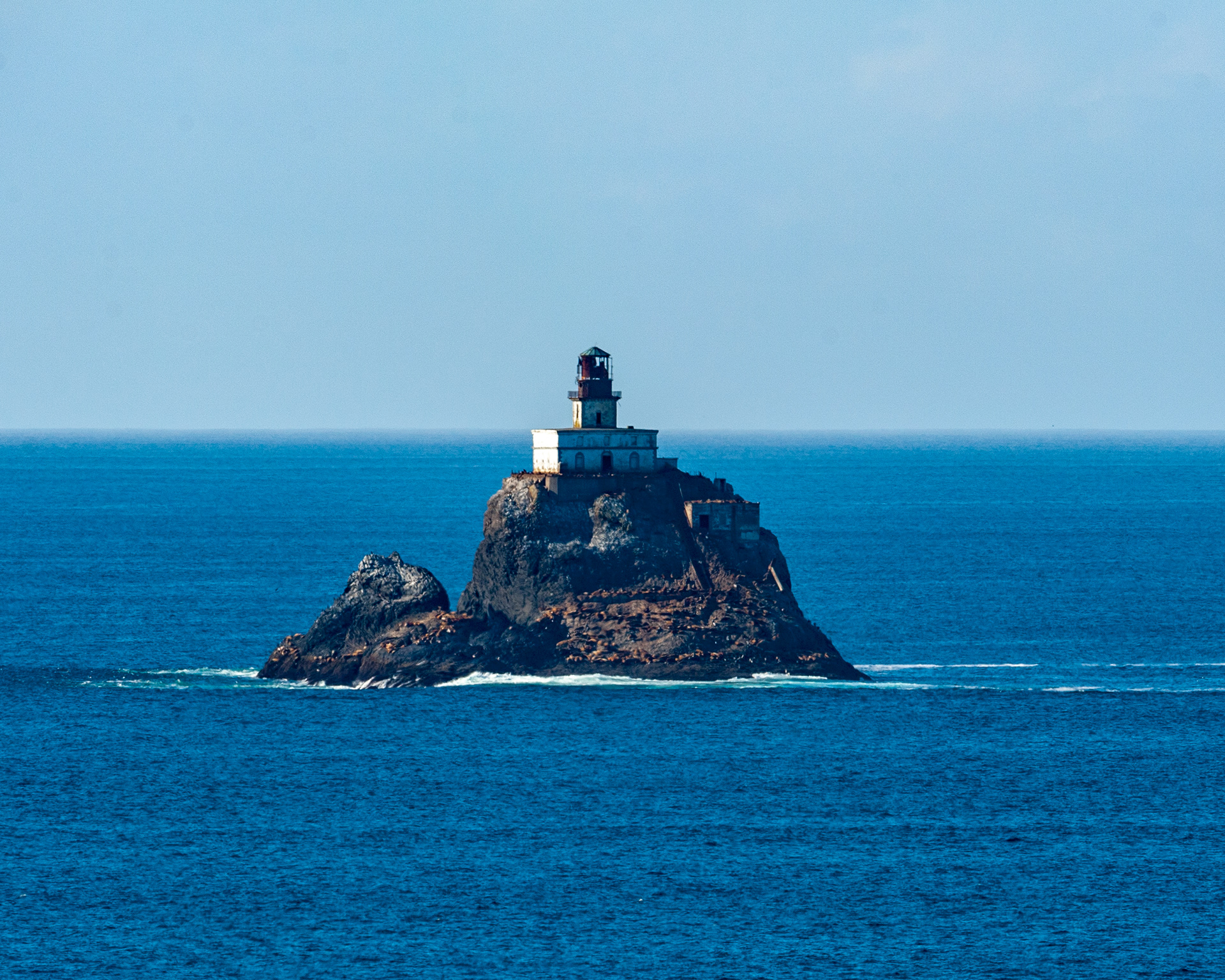 Tillamook Rock Lighthouse from Ecola State Park