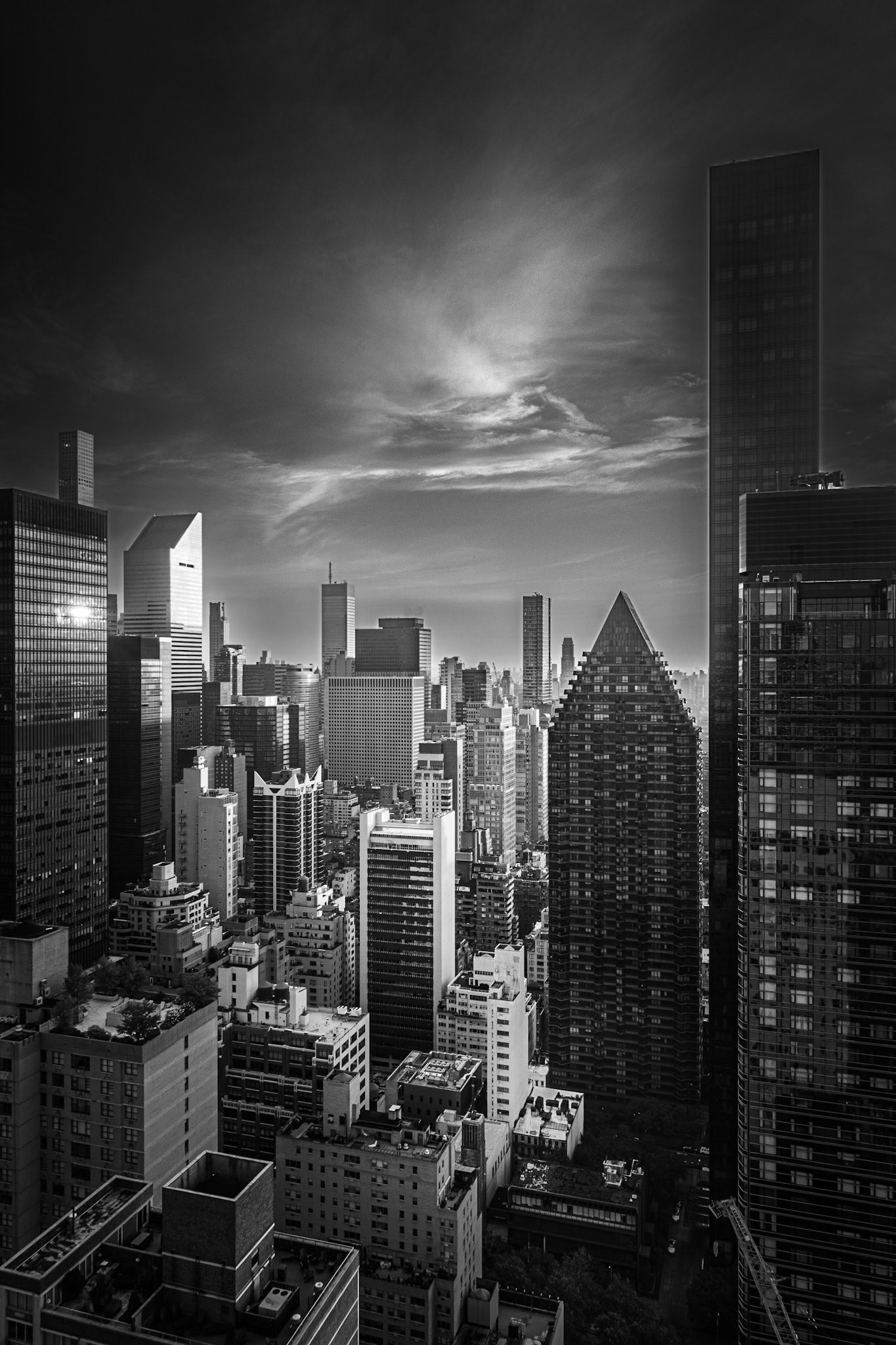 Downtown Manhattan from 37th floor | NYC 2018