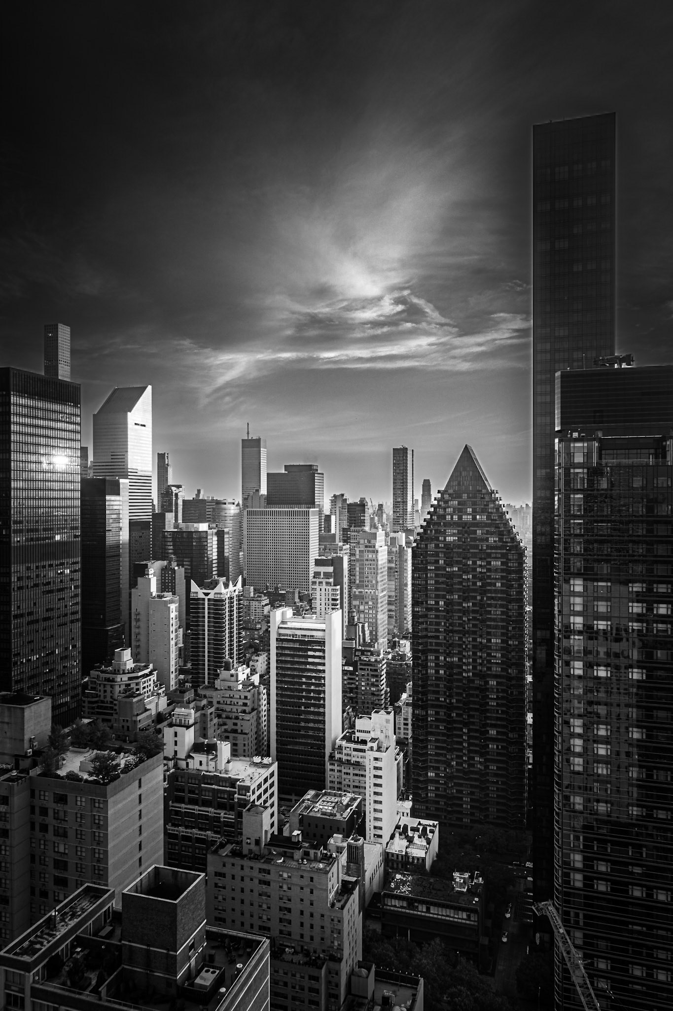 Downtown Manhattan from 37th floor | NYC 2018