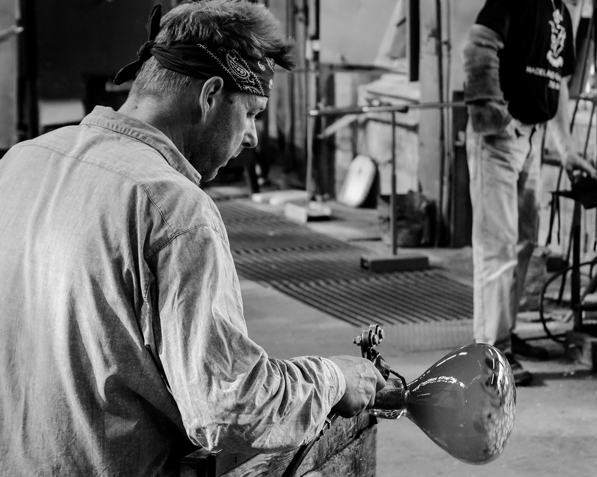 Men at work in Haddeland glassverk