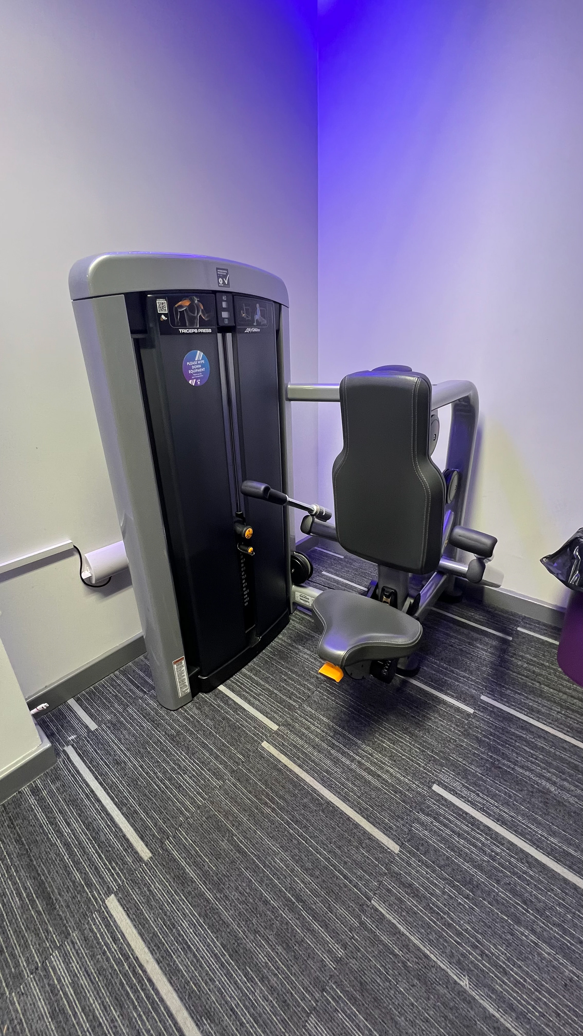 tricep press