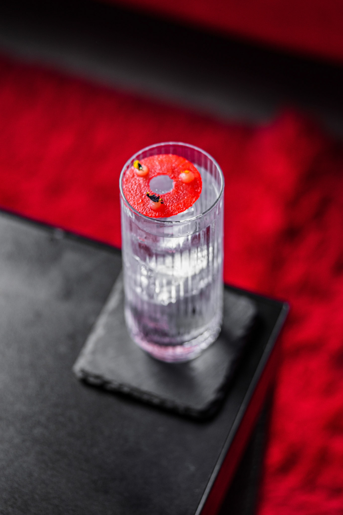 Coctel transparente en una sesion fotografica en Mia bar