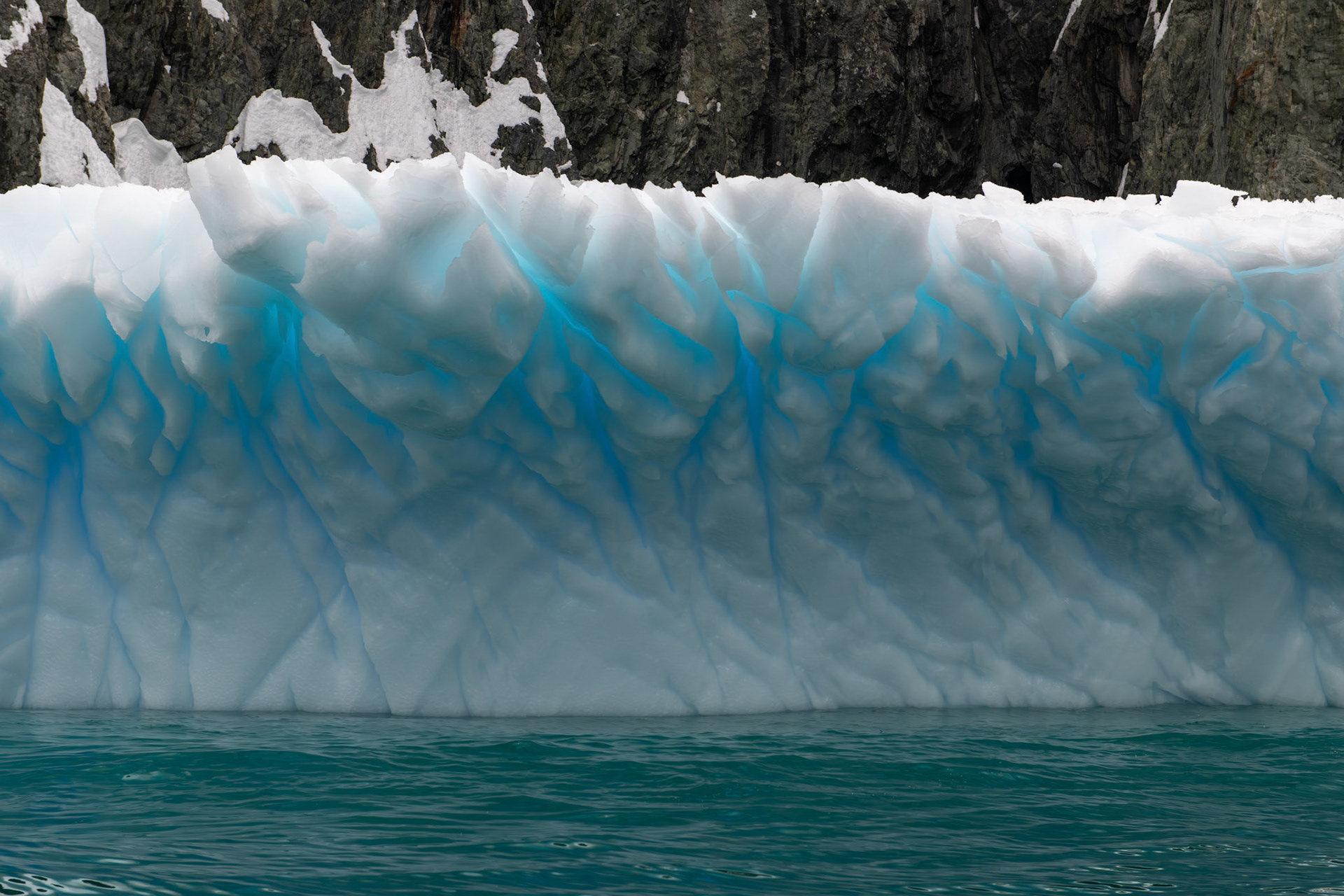 Intercurrence island