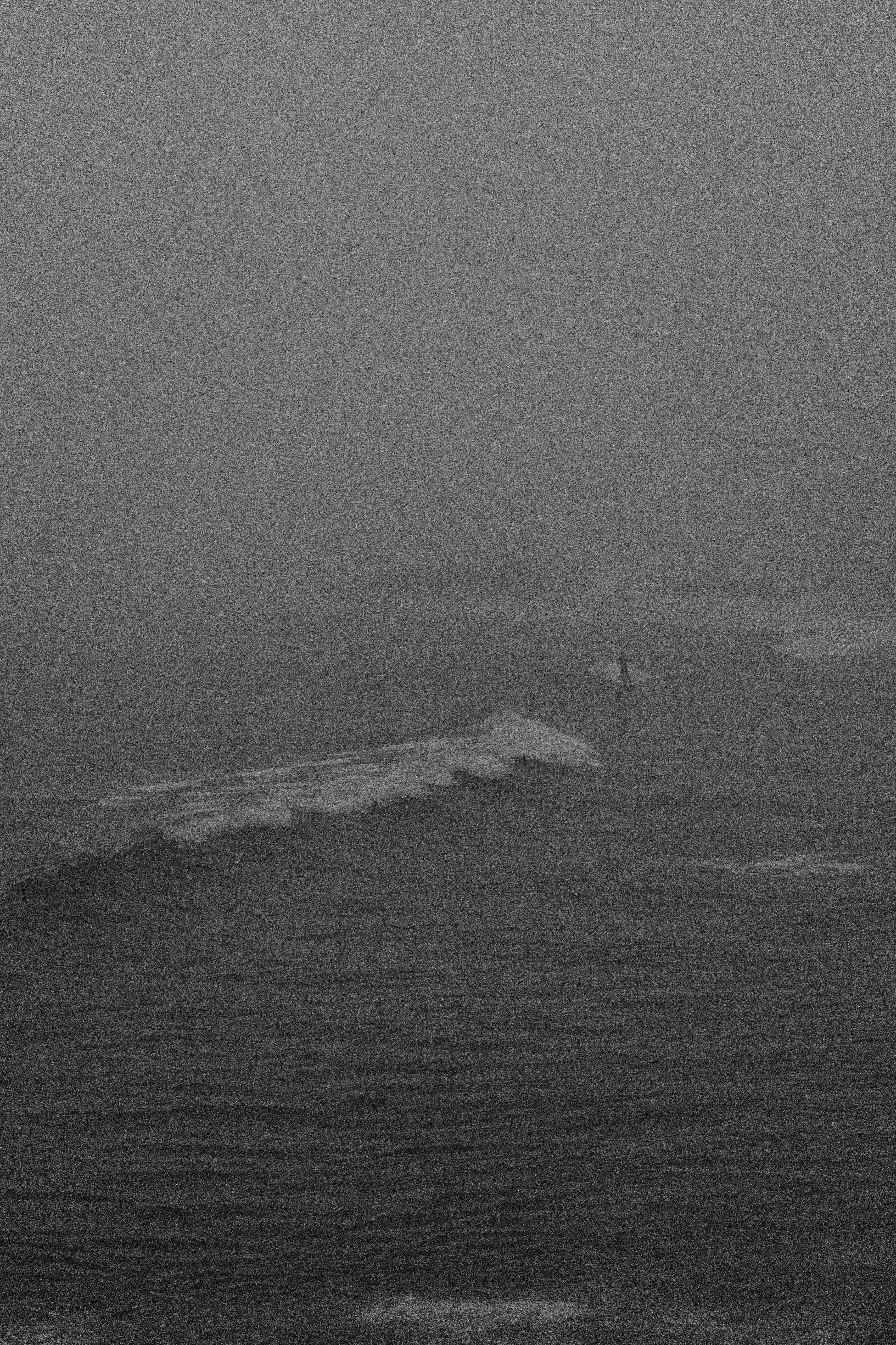 Surfing the late light fog