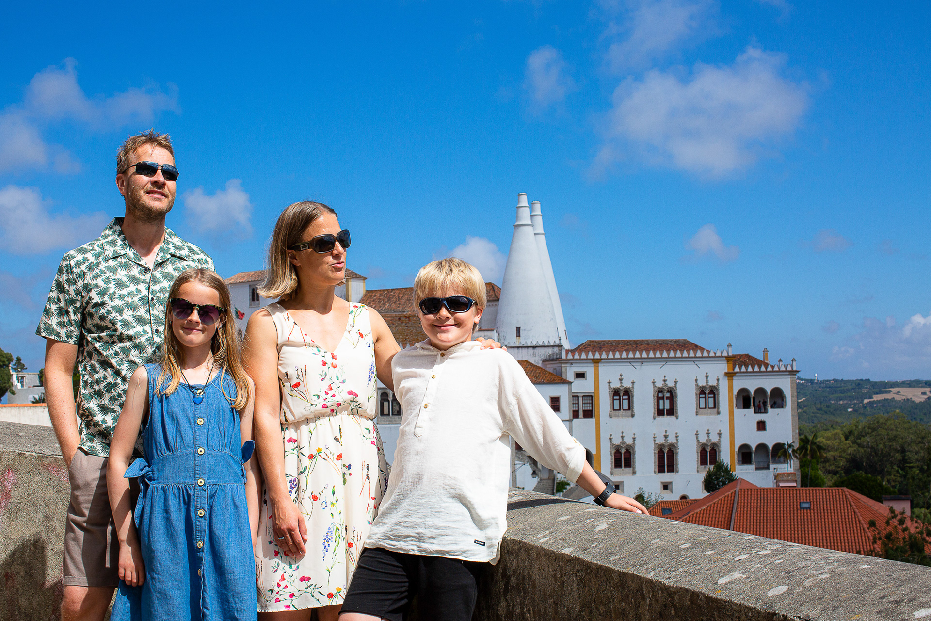Vacation family photo shoot in Sintra