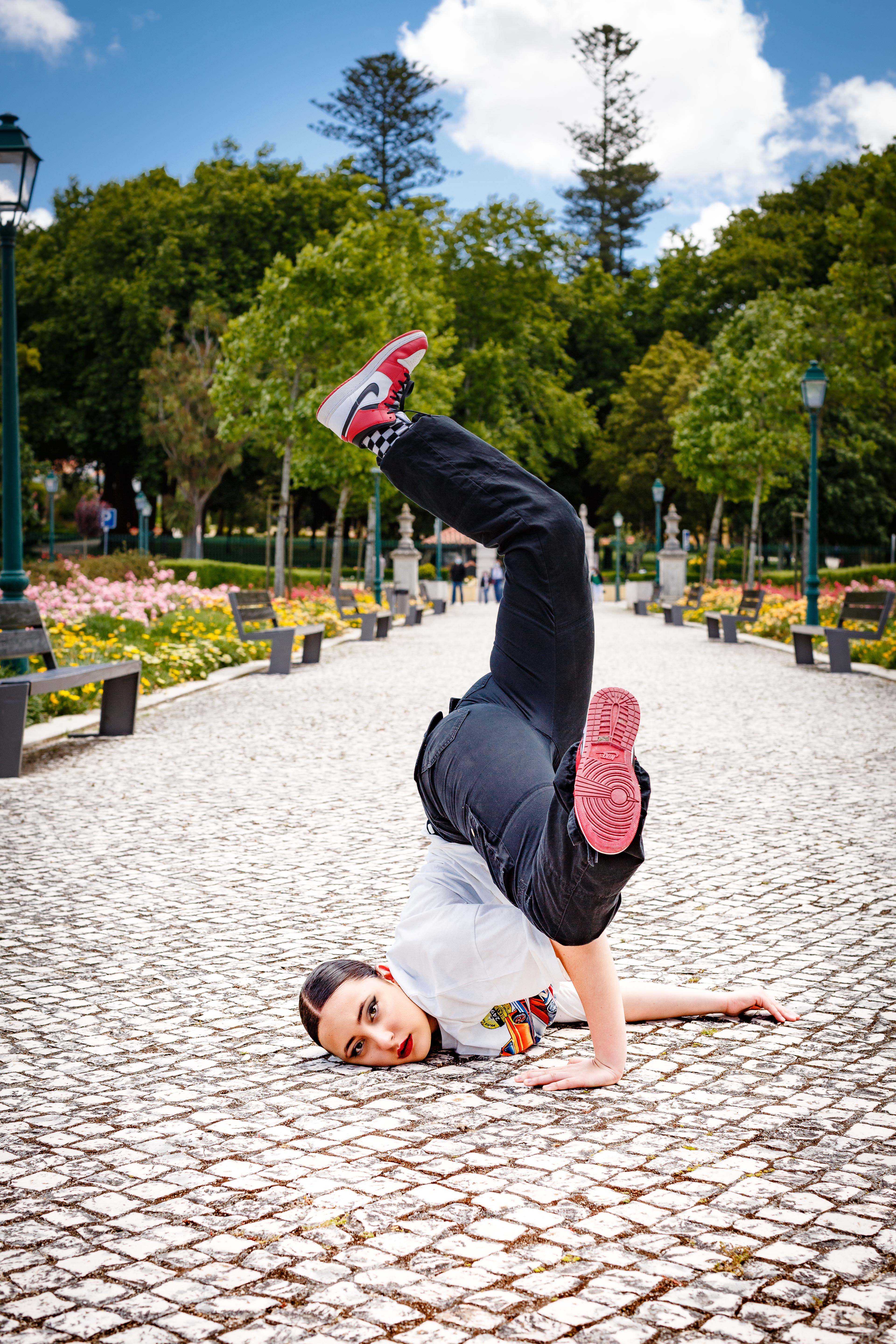 Sessão fotográfica de dança com a bailarina premiada no Festival Palco Virtual da EDAM. Melhor Bailarino em Competição, Andreia Moura.