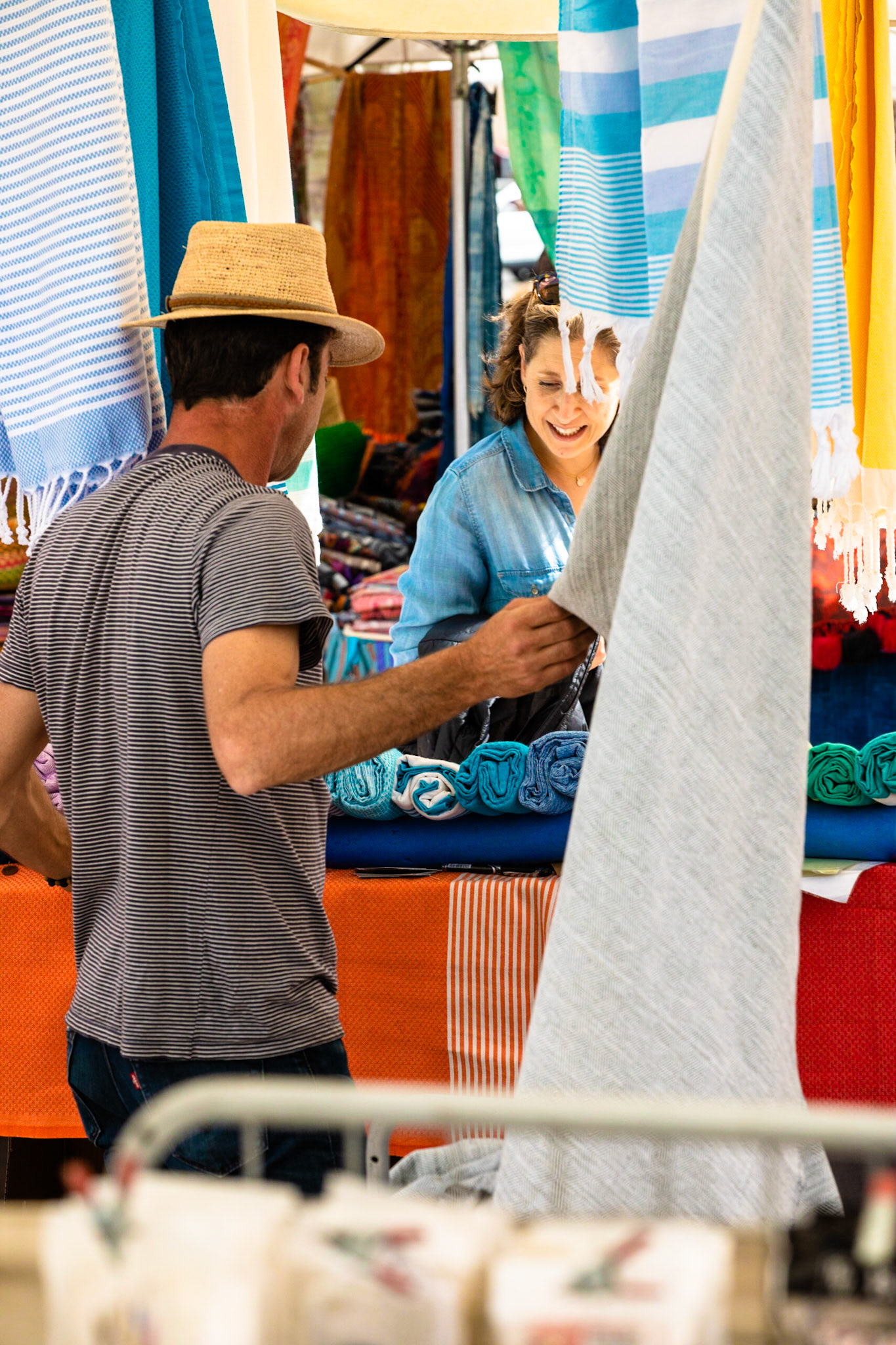 Le grand marché, Aix-en-Provence

+++

Hashtaggery:
#aix #aixenprovence #holiday #market #marketday #5d #canon

+++

www.armedwithapaintbox.com
#armedwithapaintbox
@armedwithapaintbox
Copyright Anthony Warner (Armed With A Paint Box) 2017