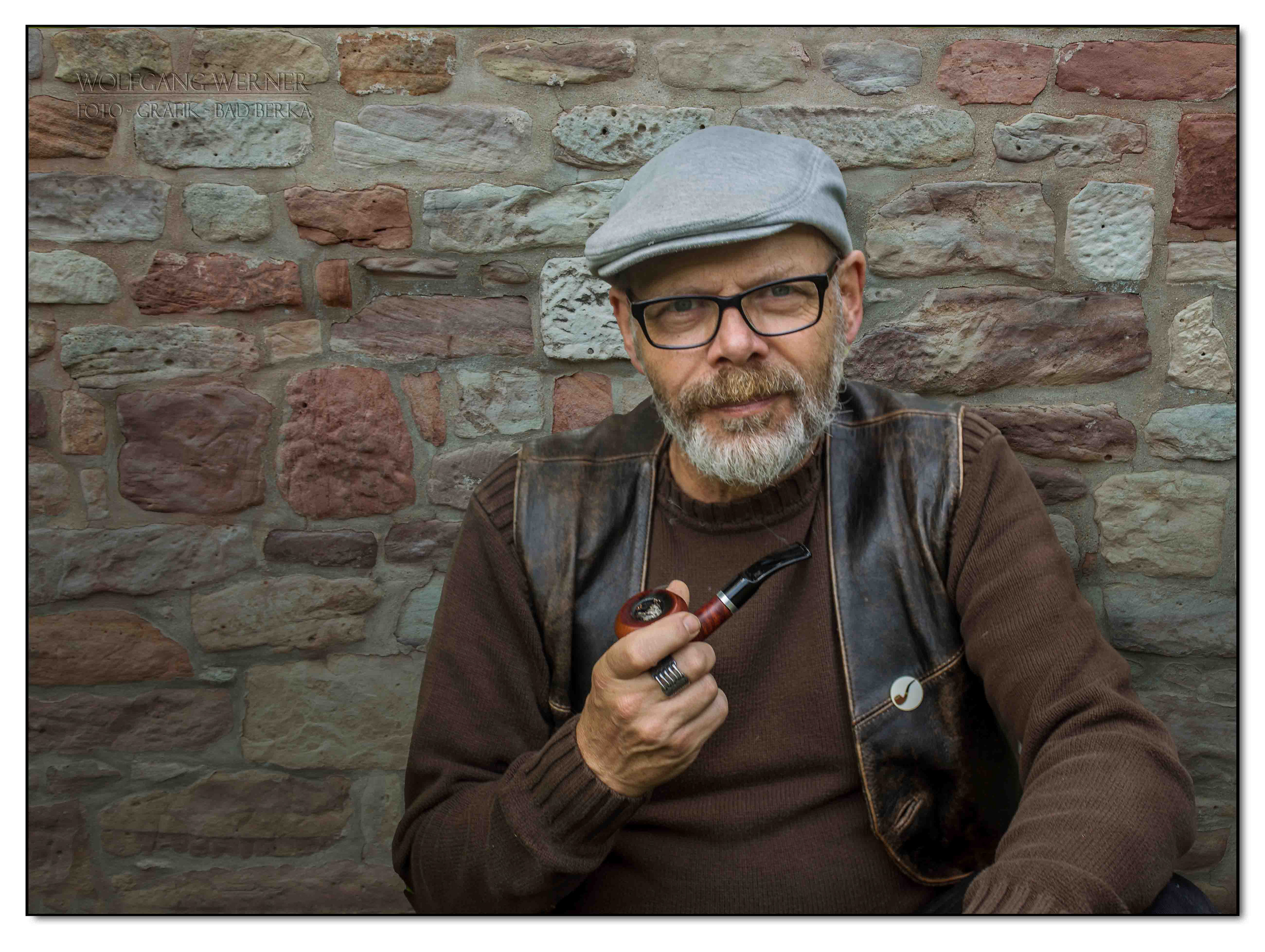 Self with tobaccopipe 4