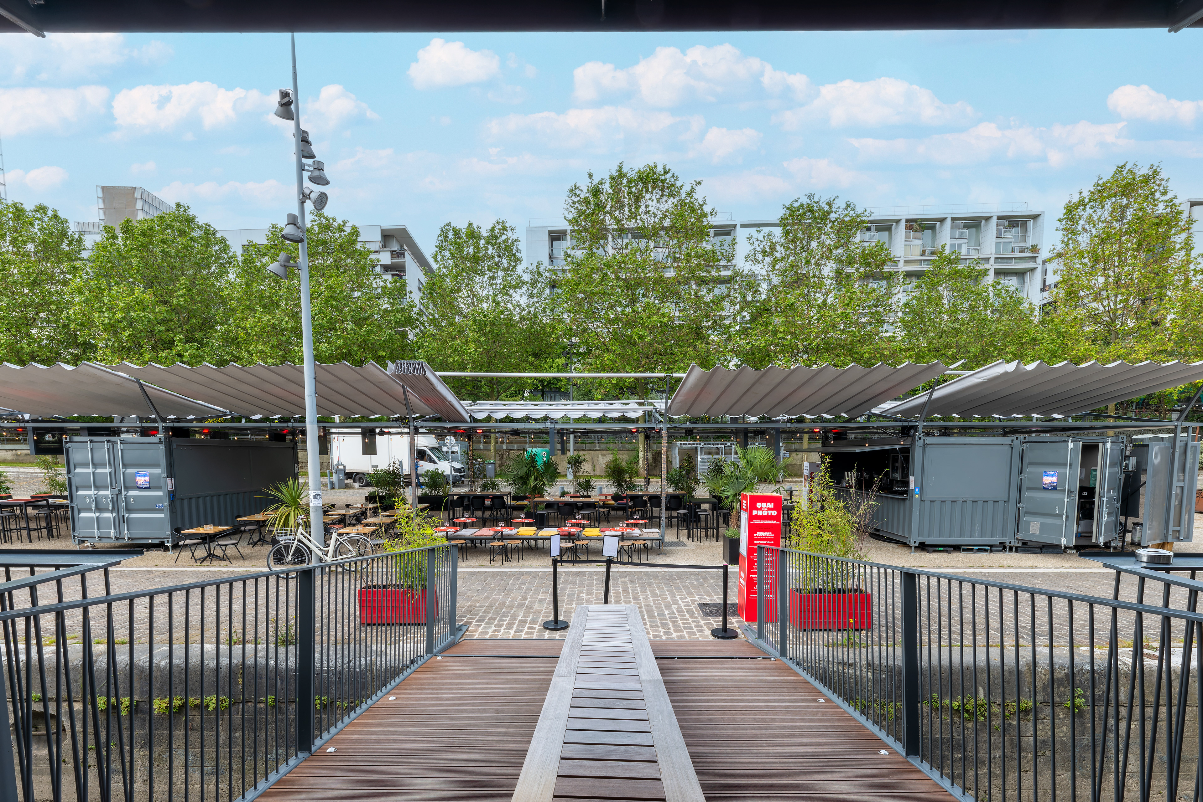 Terrasse sur les quais