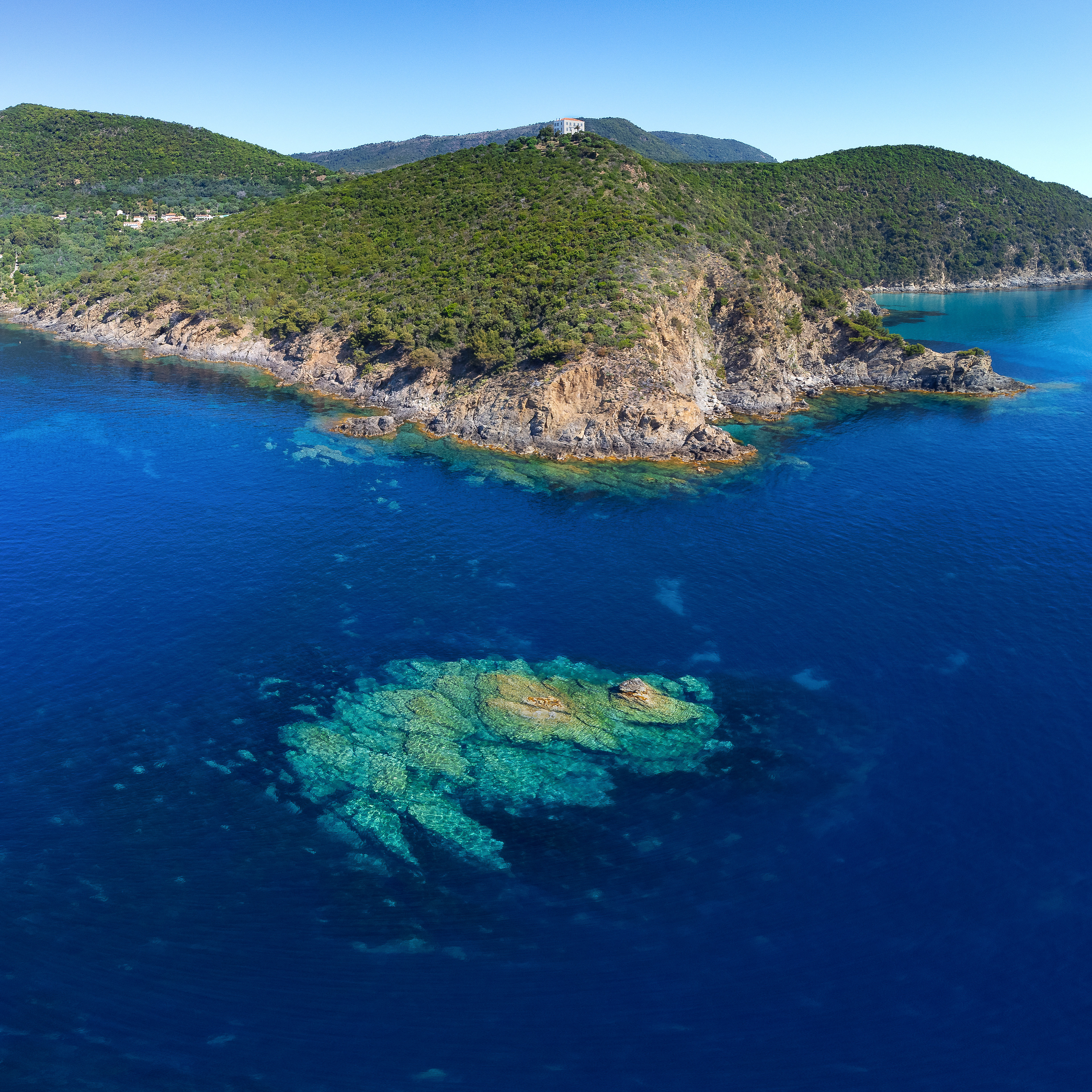 The magnificent coastline of the Maures in Cavalaire