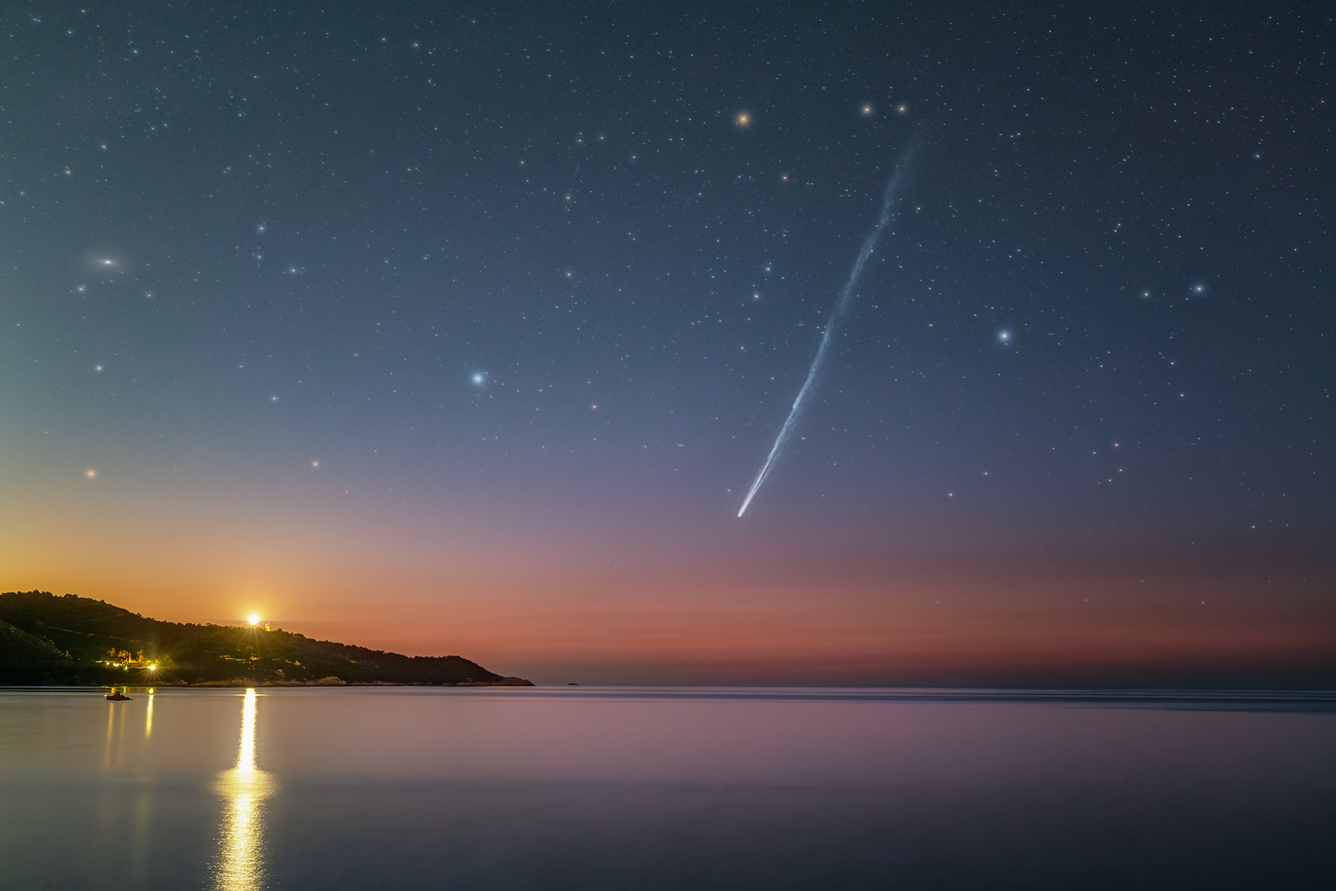 Comet C2025 R3 PanSTARRS at dawn over Cap Camarat