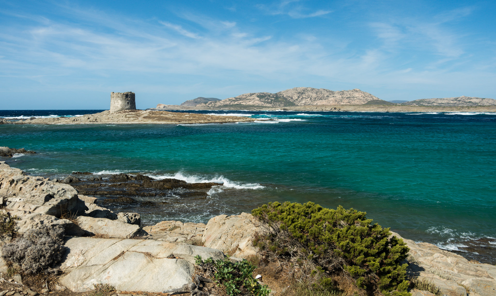 Einer der schönsten Buchten Sardiniens mit türkis blauem Wasser und herrlichen Stränden.