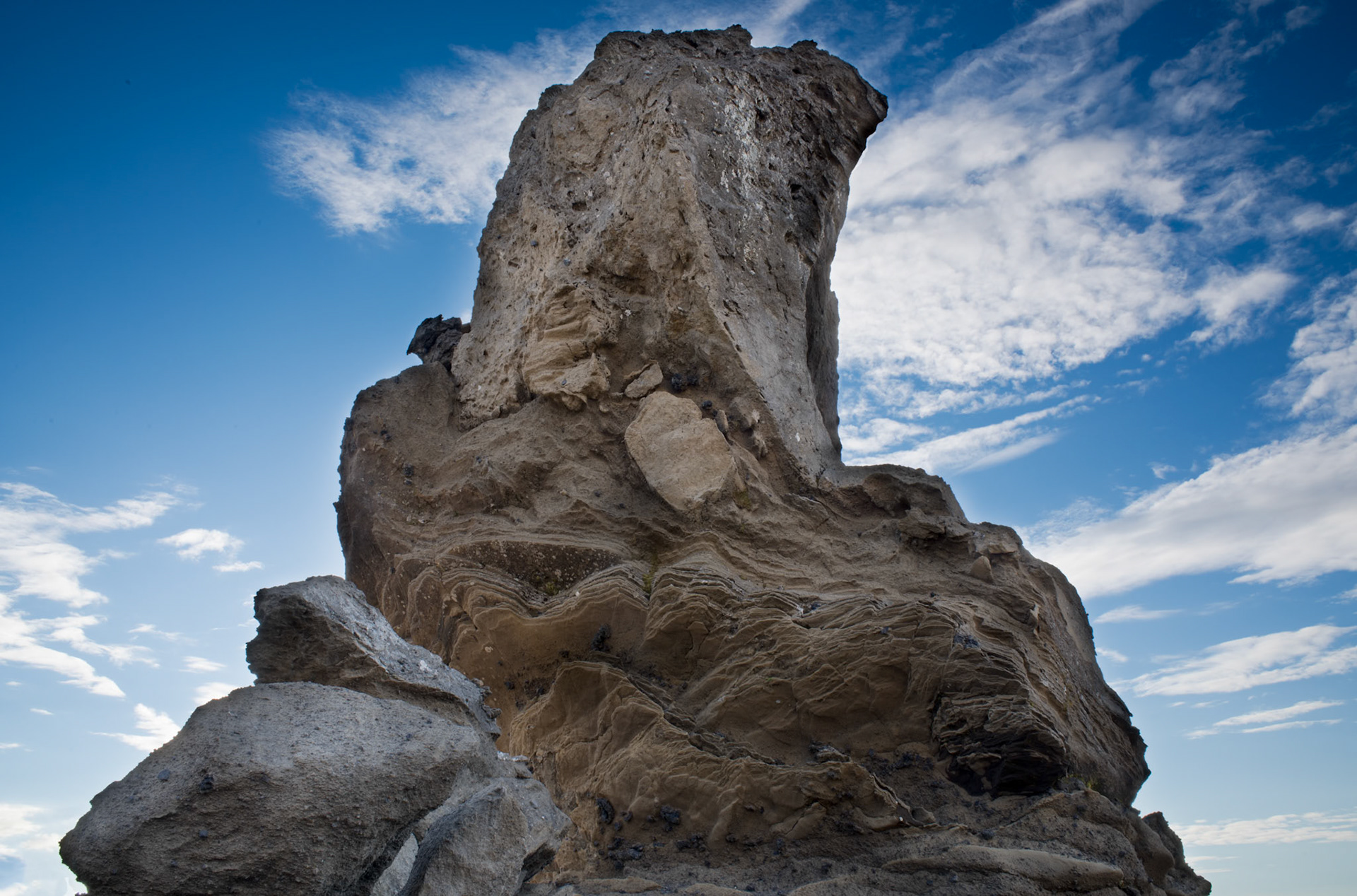 ©SVANA The Icelandic name Karl means “a man”. Probably a troll that did not make it to its cave before the sun came up.