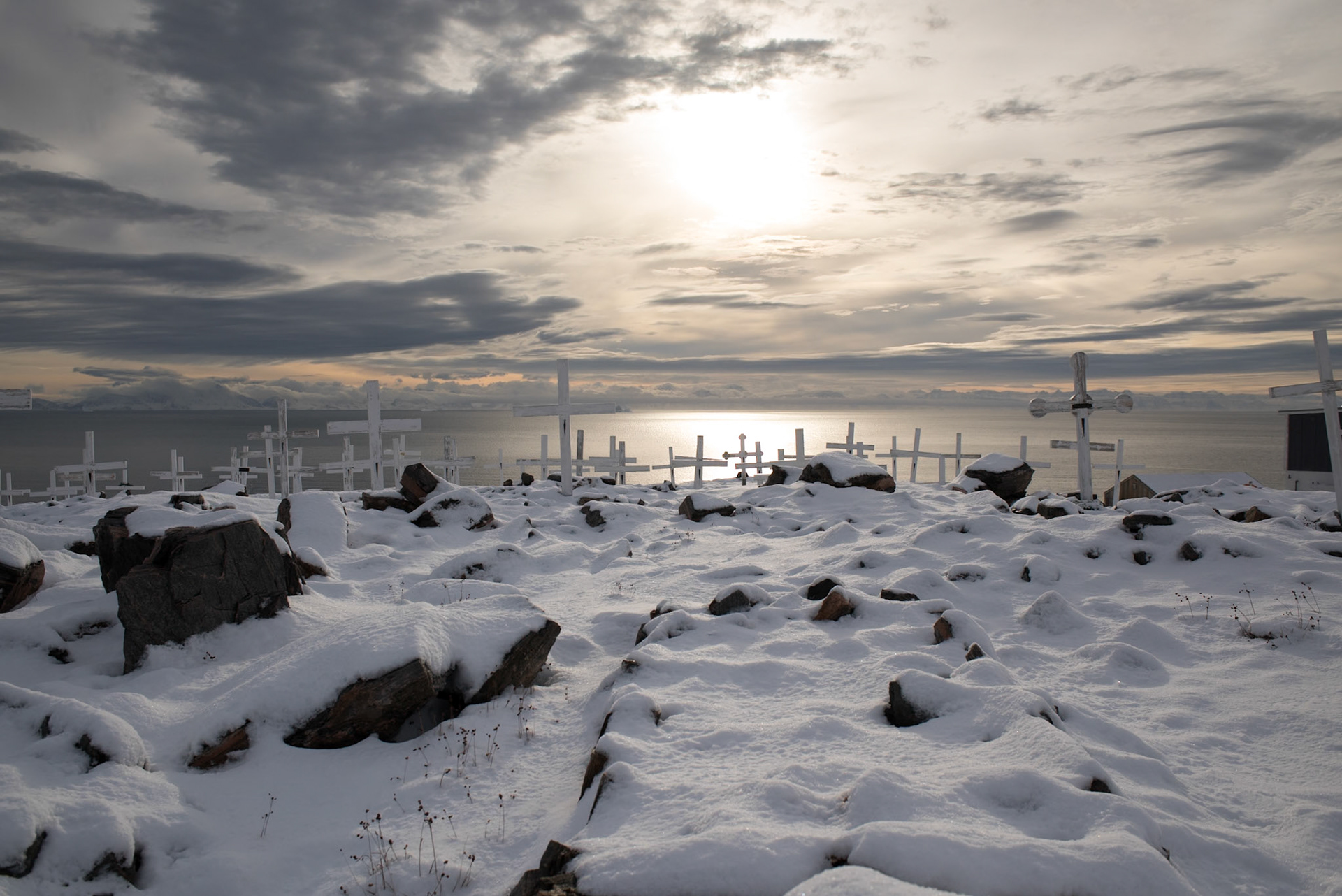 ©SVANA The old graveyard in Ittoqqortoormiit, Greenland.