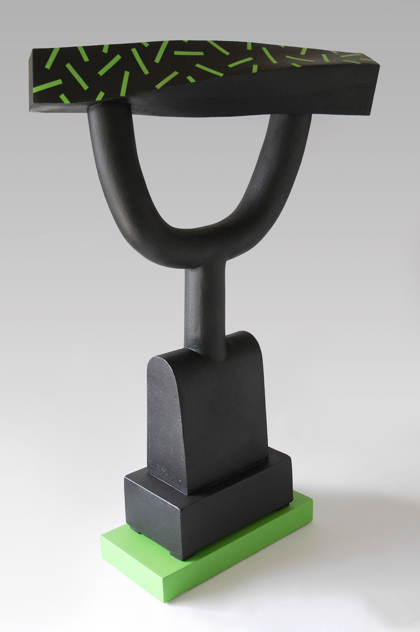 Anvil H79W48D25cms £2,250 