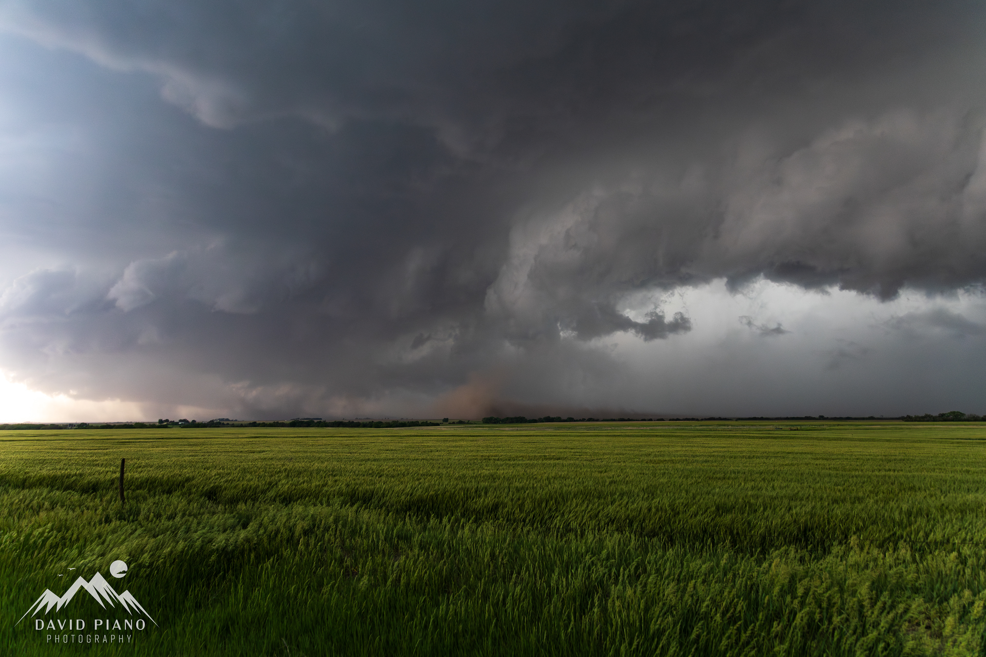 HP Supercell near Russell, KS