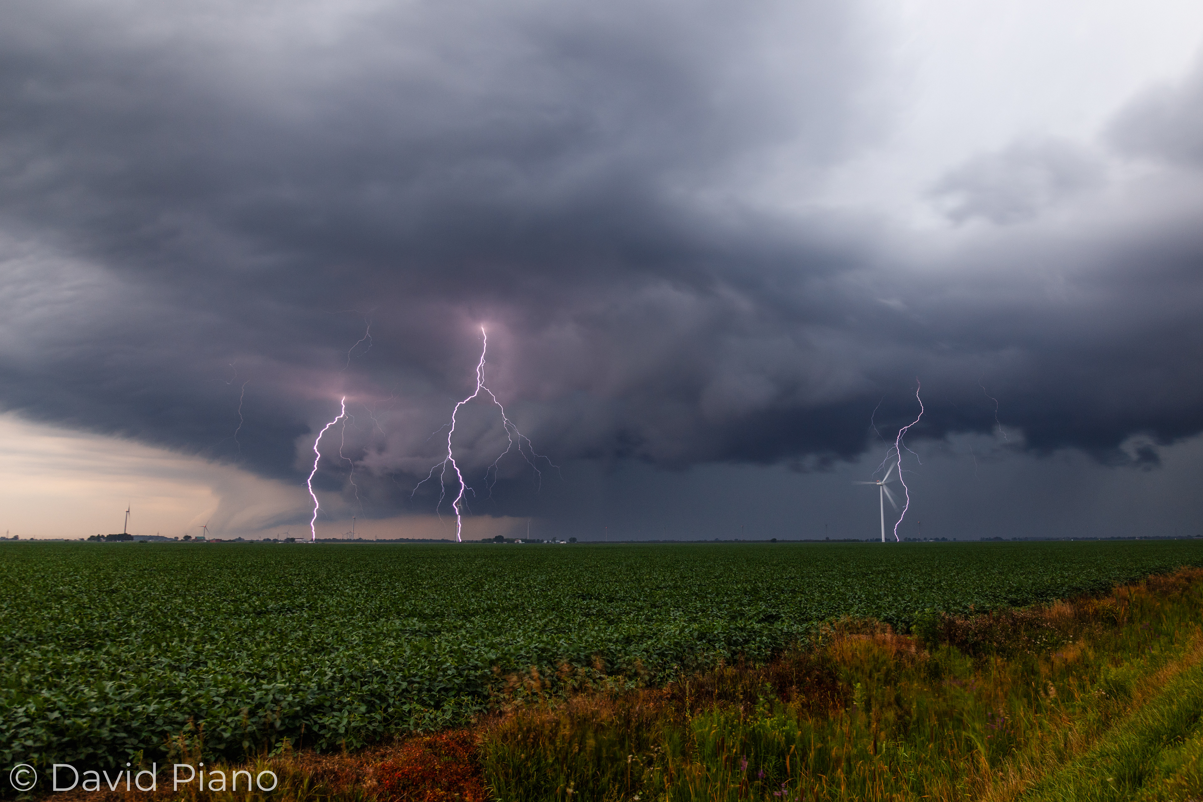 Three CG strikes occur within a minute as a severe storm approaches Haycroft, ON - 