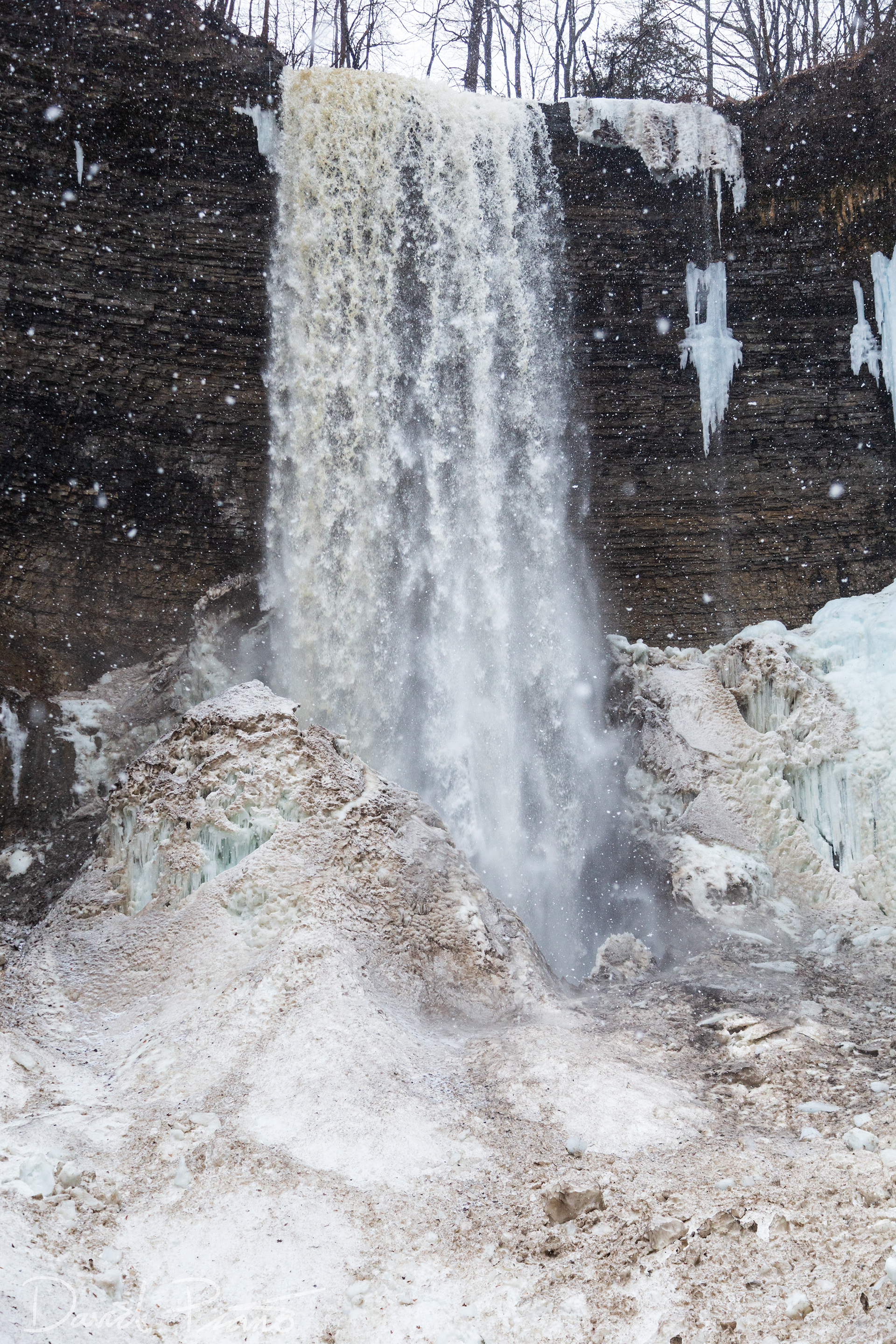 Tew's Falls During Snowfall - Dundas, ON - January 2018