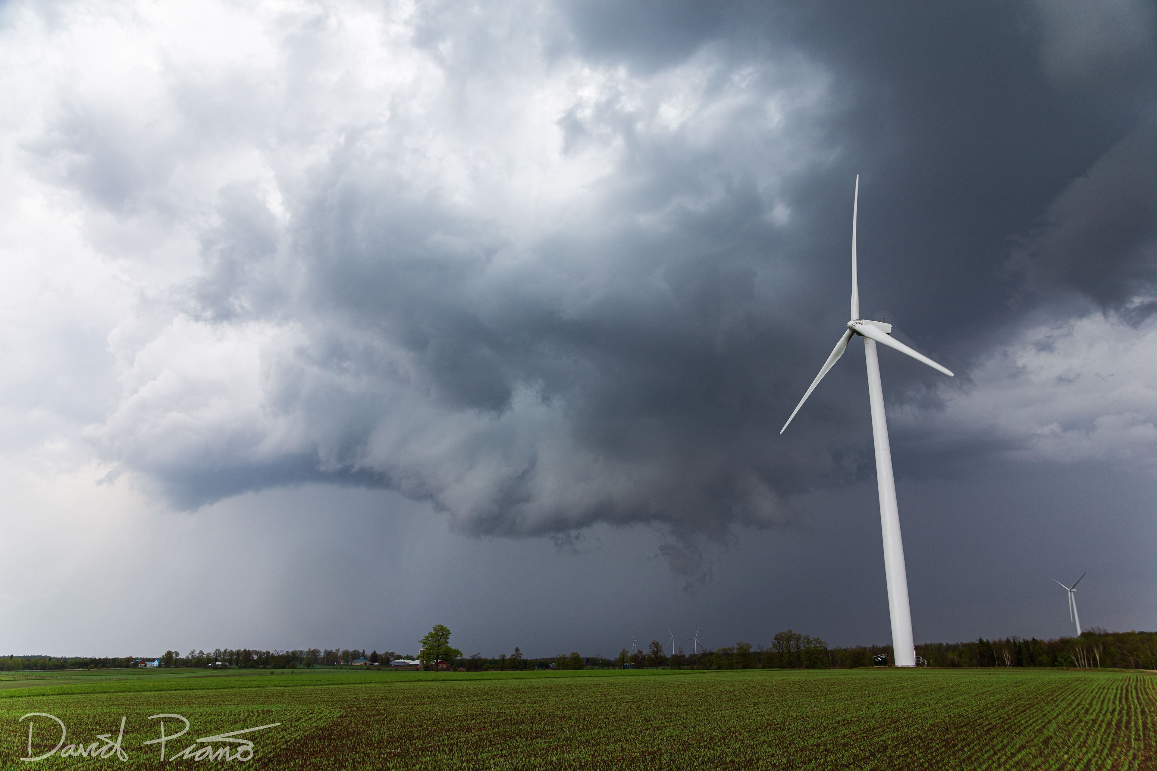 A supercell begins to take shape near Mt. Forest - May 24