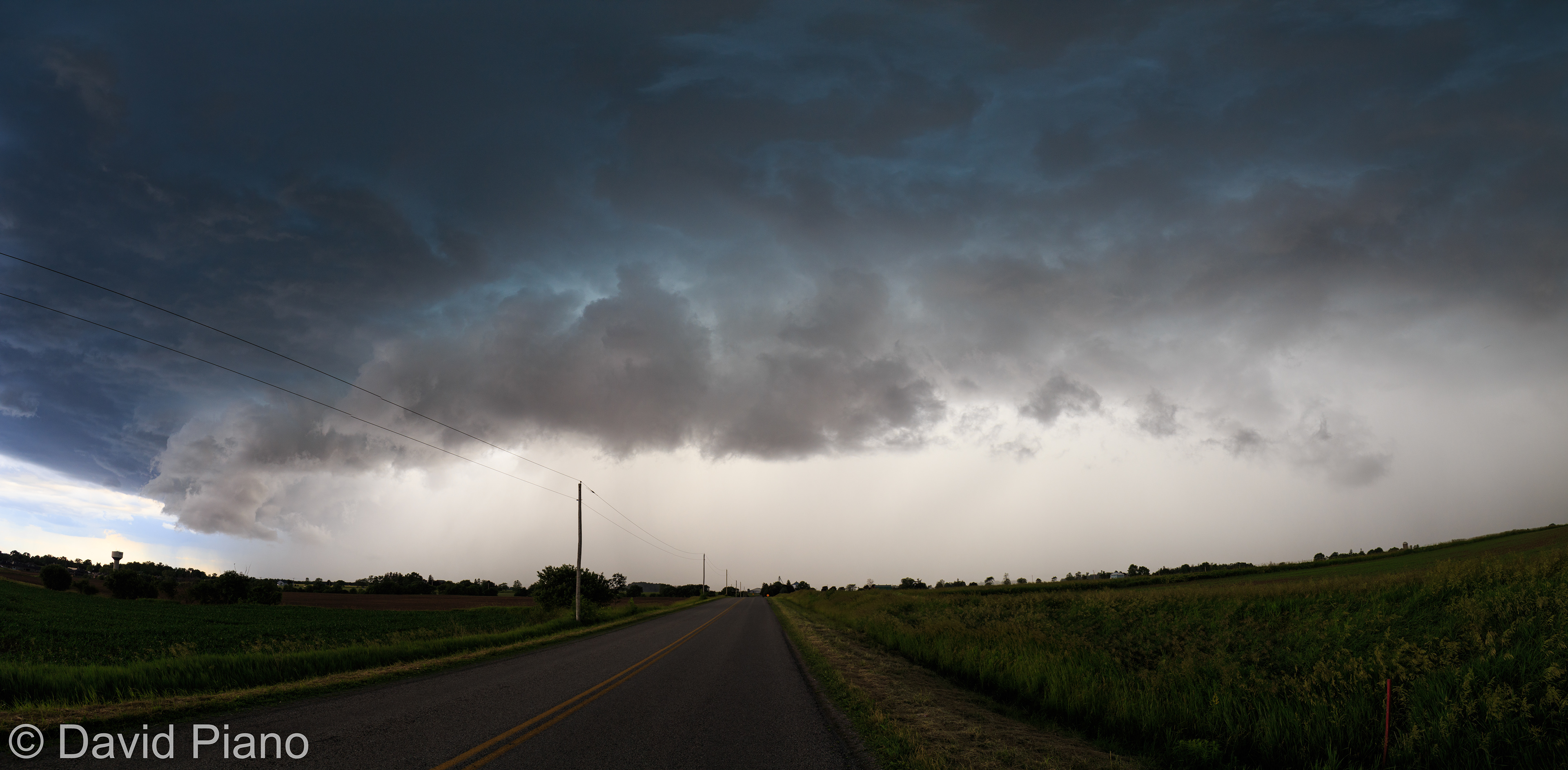 Strong thunderstorm approaching Belmont - June 24, 2017