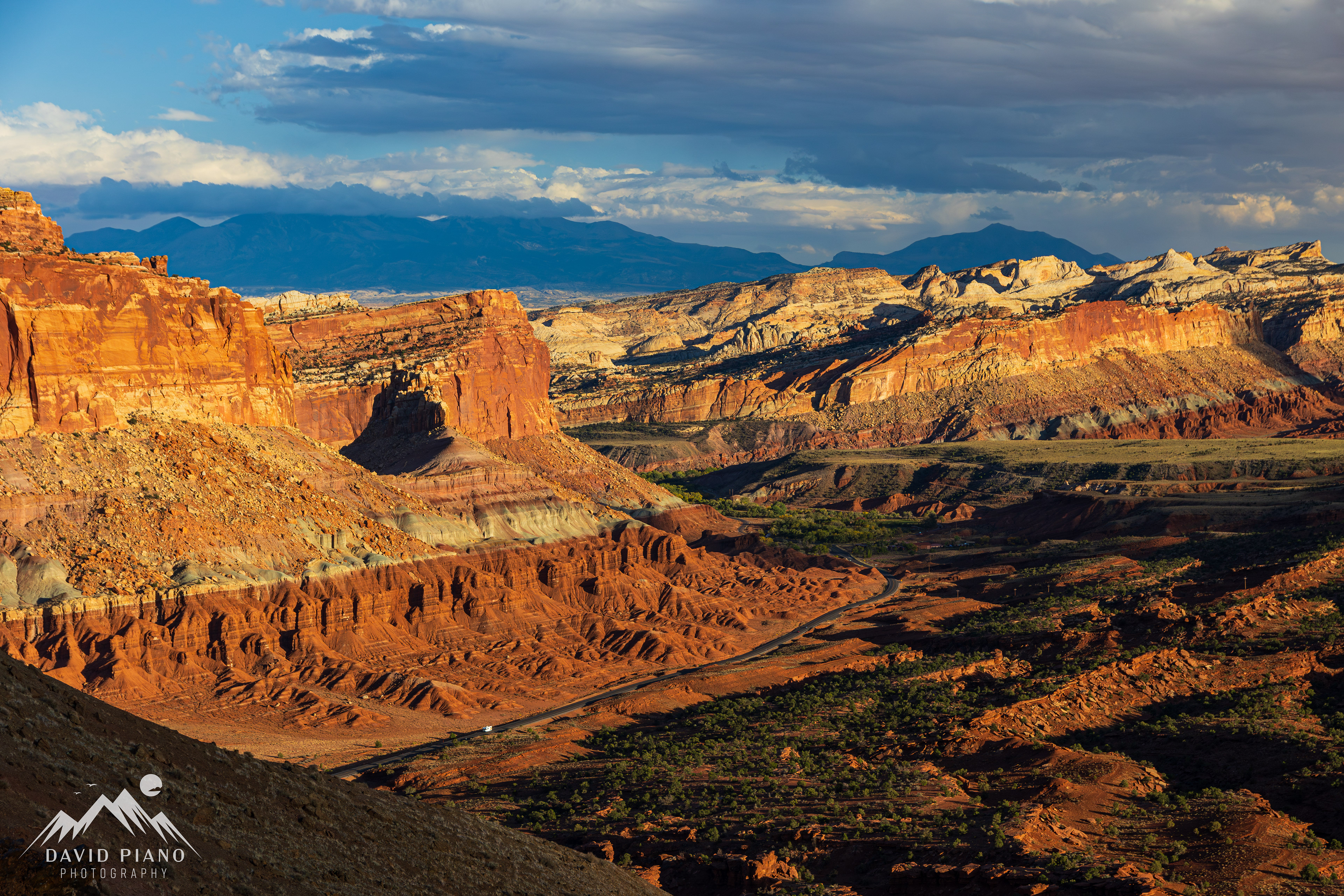 Waterpocket fold as seen from a lookout along the Chimney Rock Trail