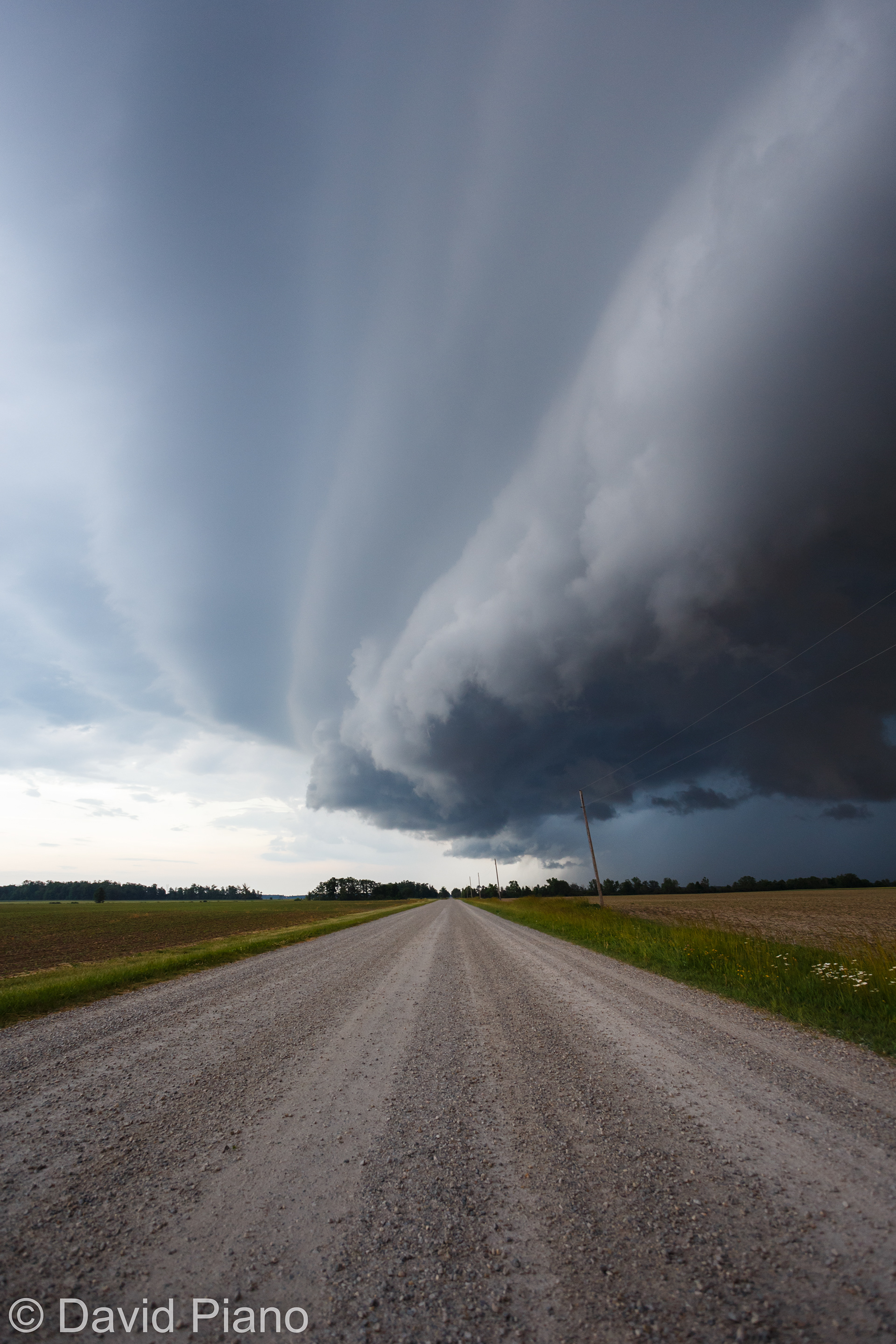 Shelf cloud passing over Oil Springs - June 15, 2017