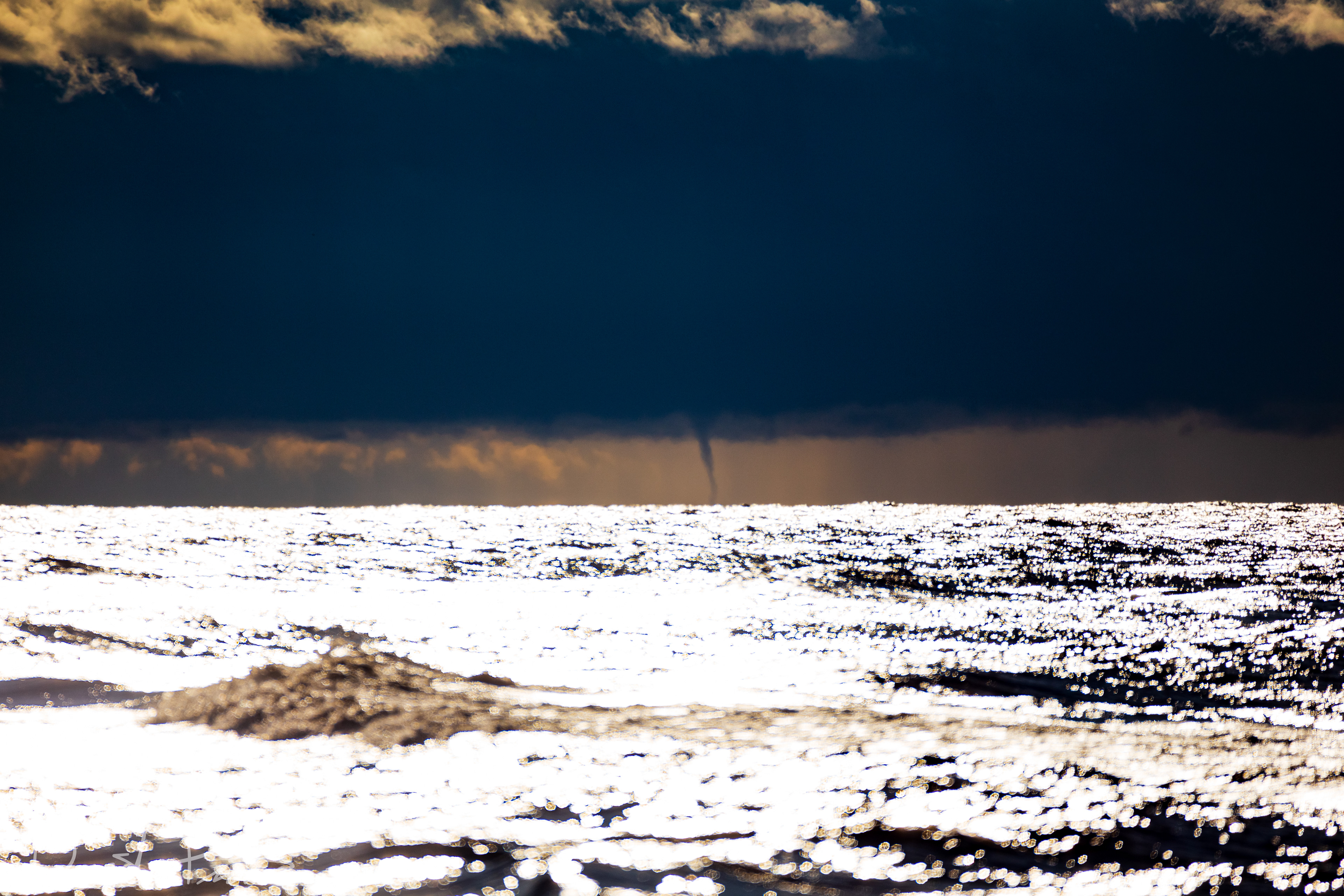 Waterspout over Lake Erie seen from Long Point - 10/01/2020