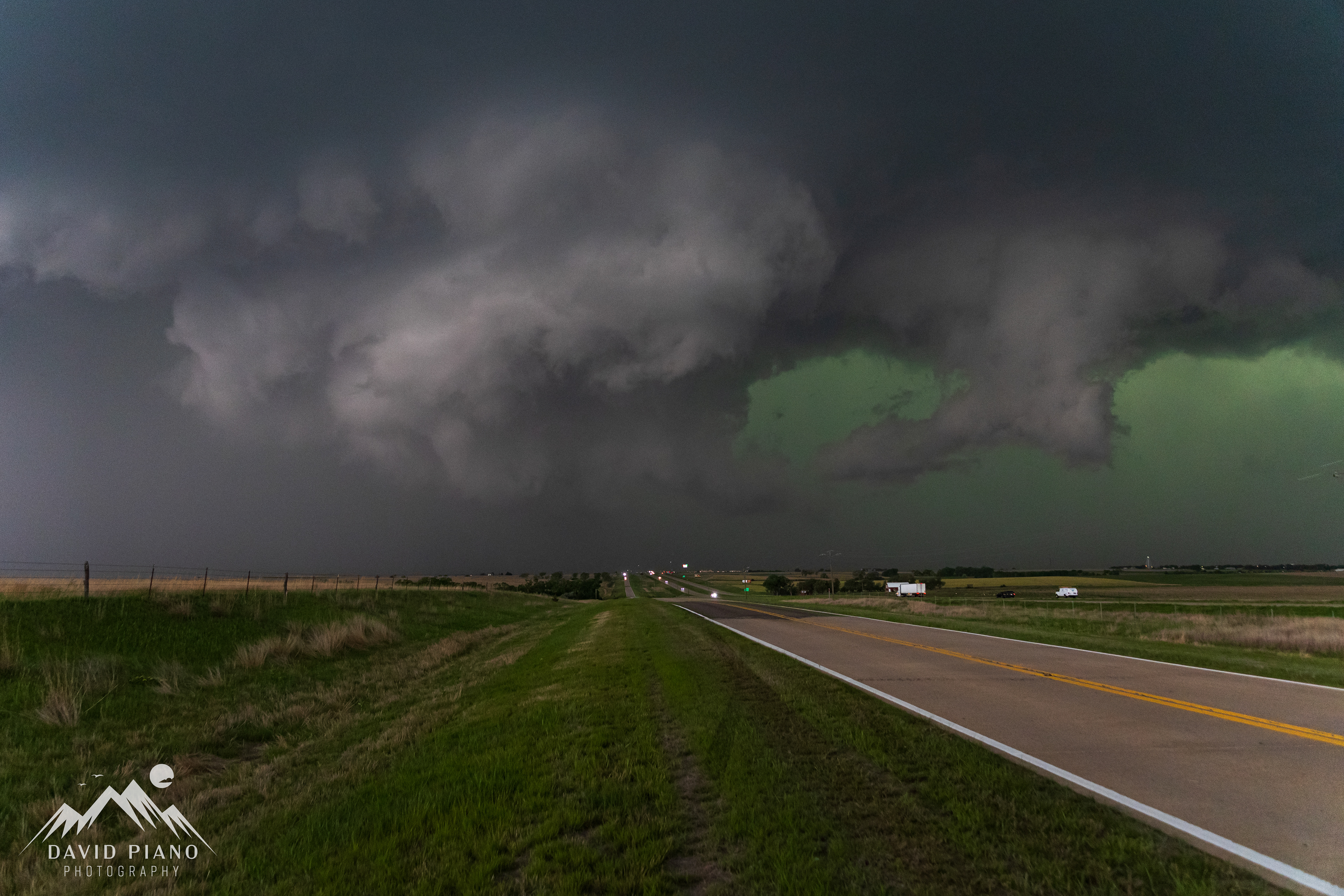 HP Supercell near Russell, KS