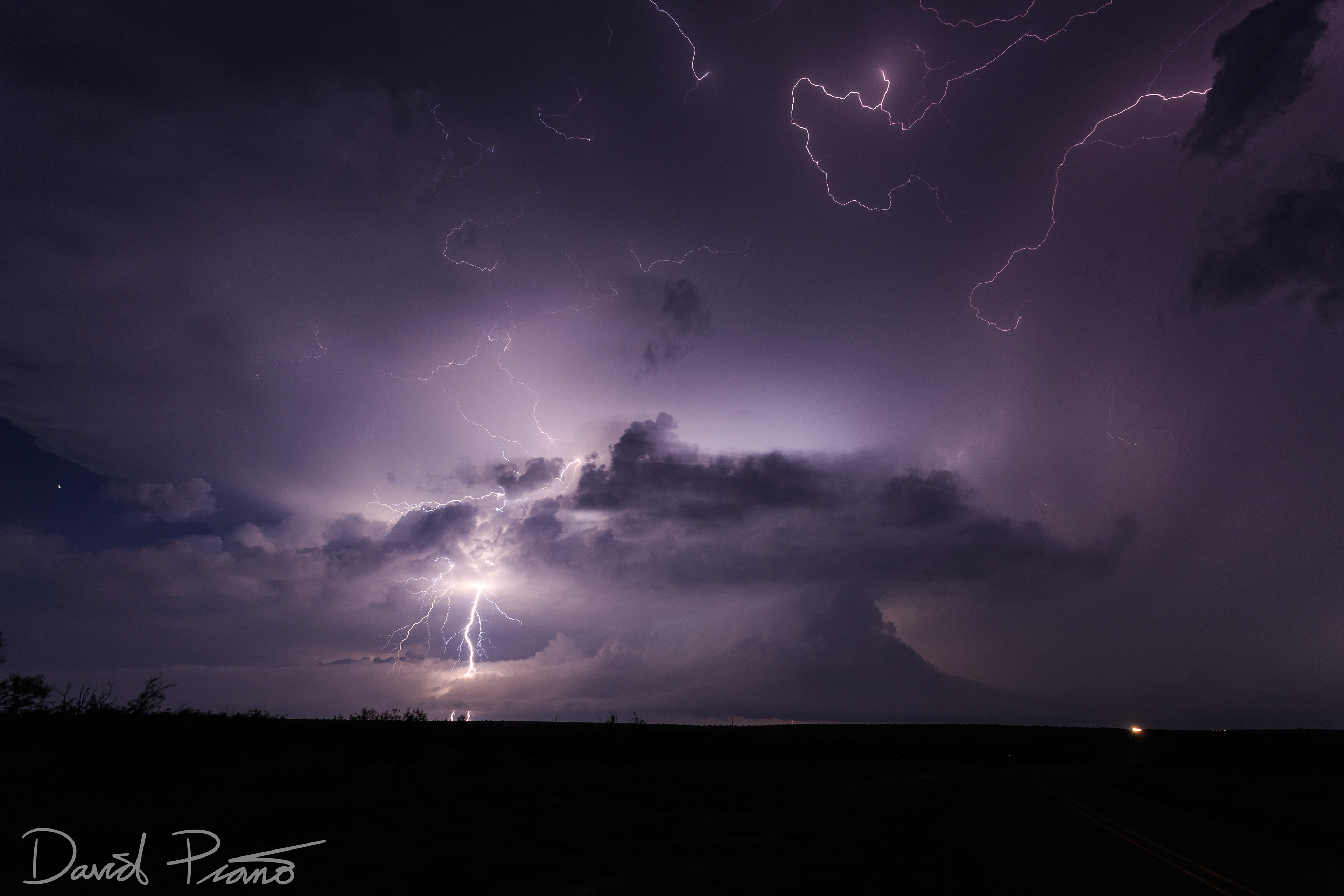 Intense electric supercell near Turkey, TX - 05/23/2016