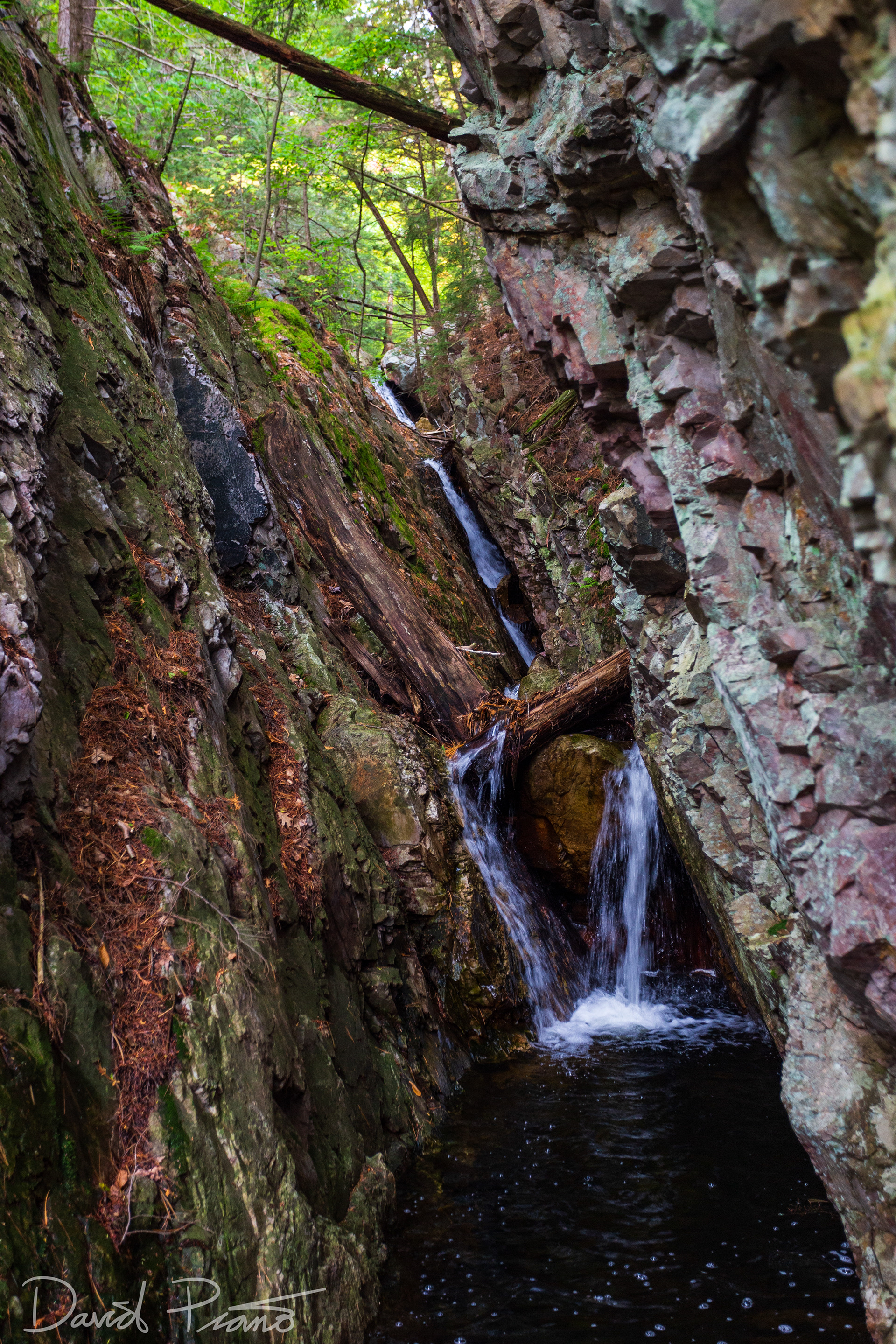 Waterfall in narrow canyon - Killarney Provincial Park - Autumn 2019