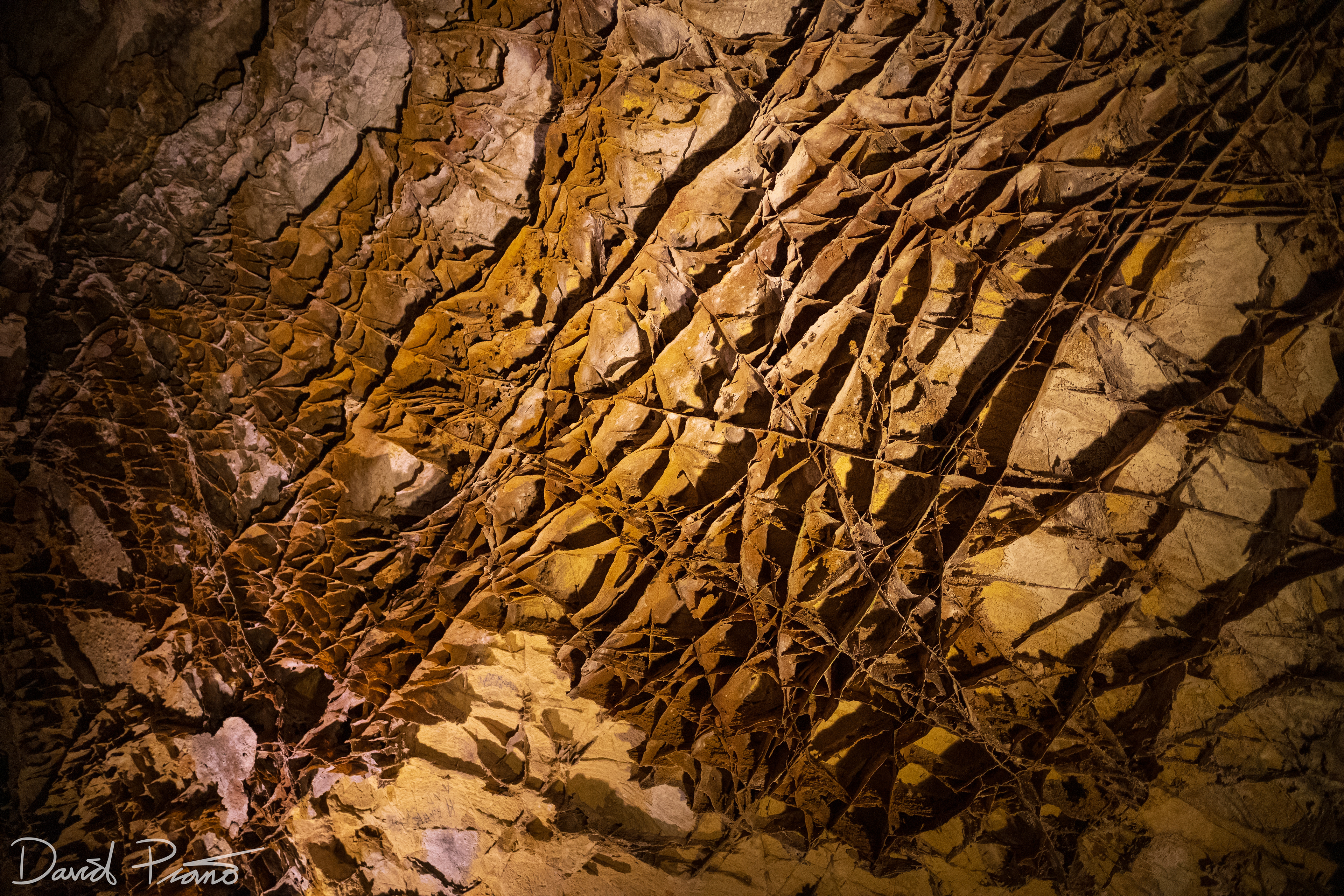 Boxwork formations (blades of calcite) in Wind Cave