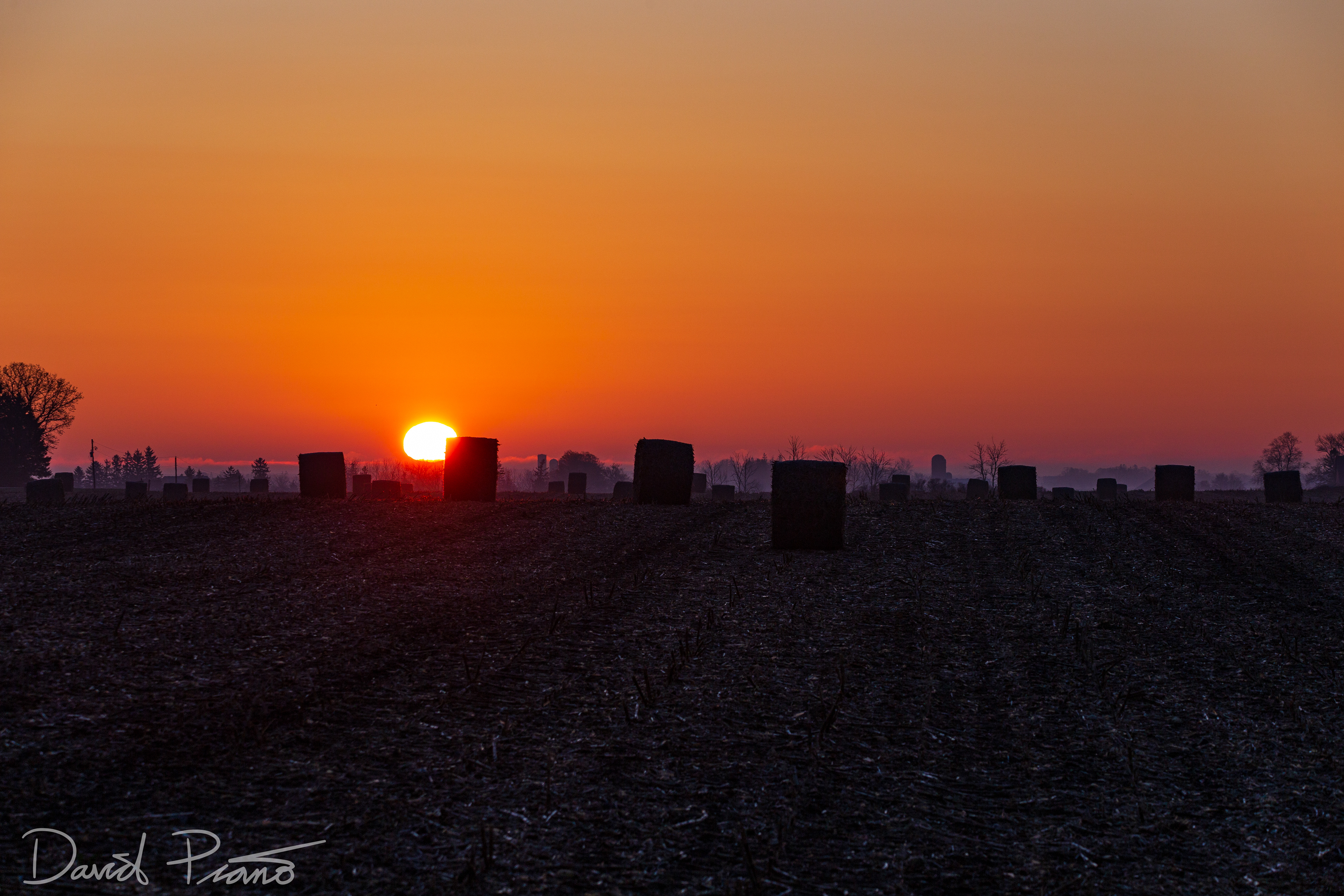 Outstanding sunrise in rural Oxford County north of Ingersoll, ON - 05/16/2020