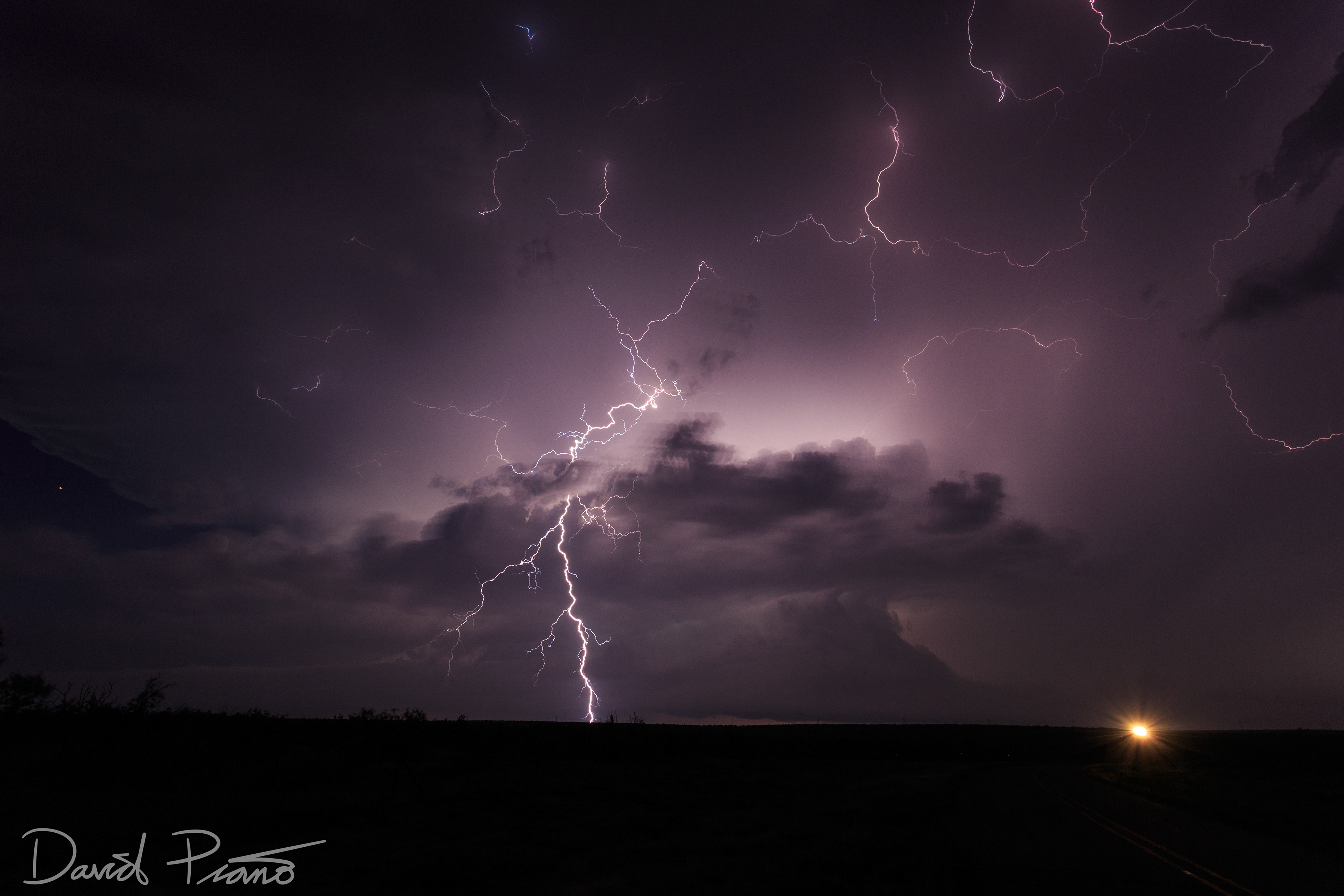 Intense electric supercell near Turkey, TX - 05/23/2016