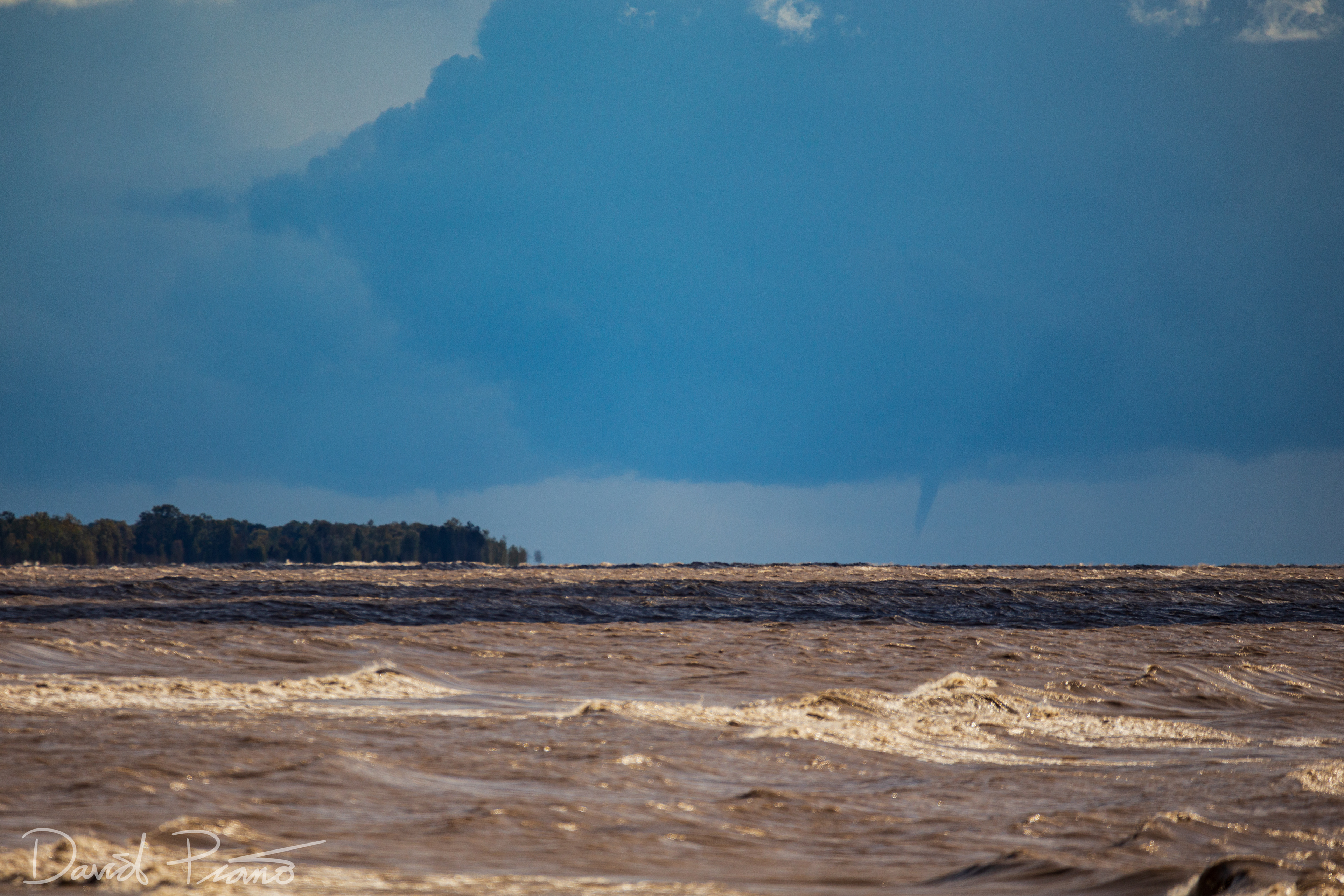 Waterspout over Lake Erie seen from Long Point - 10/01/2020