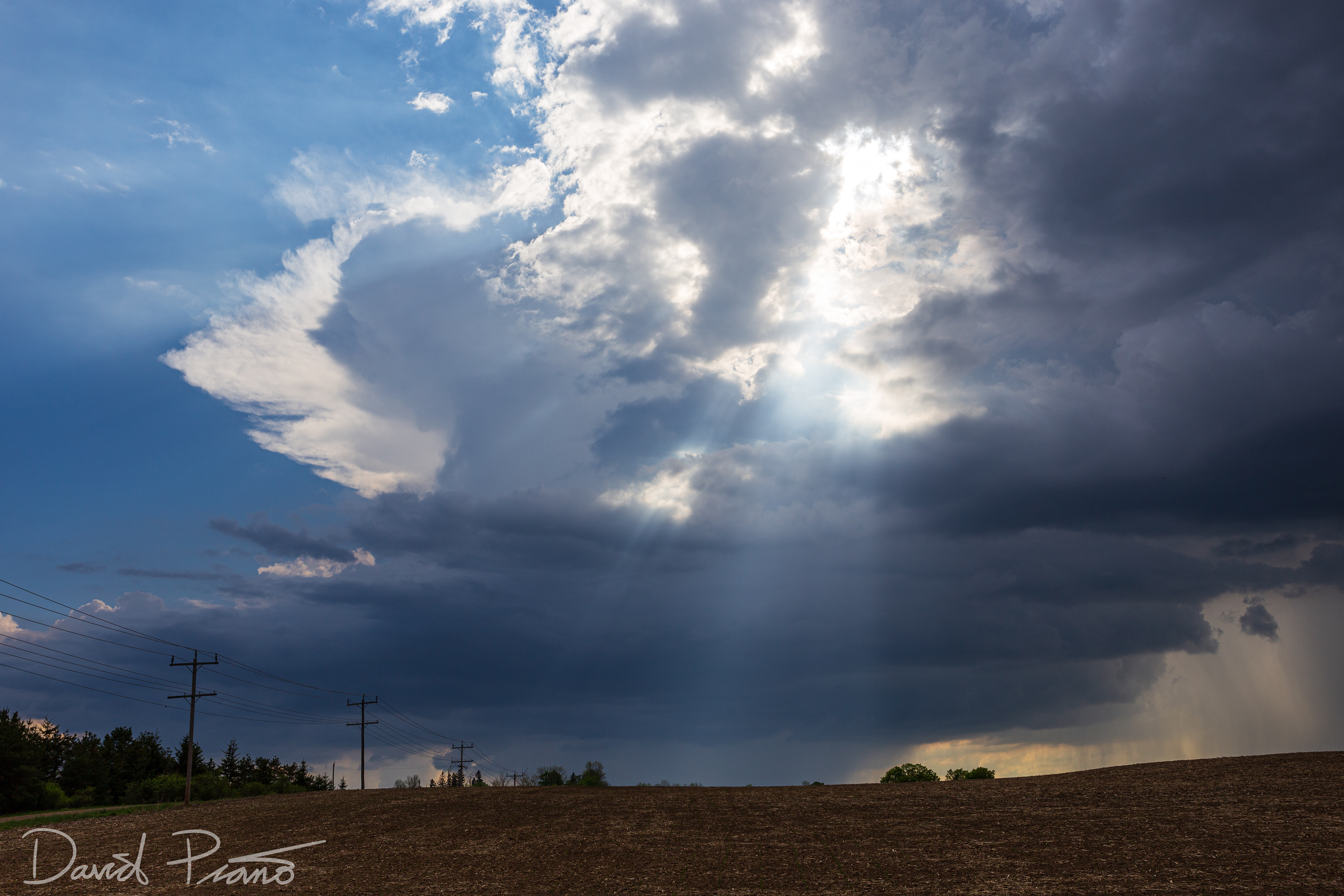 Lake-breeze thunderstorm in Grey County 