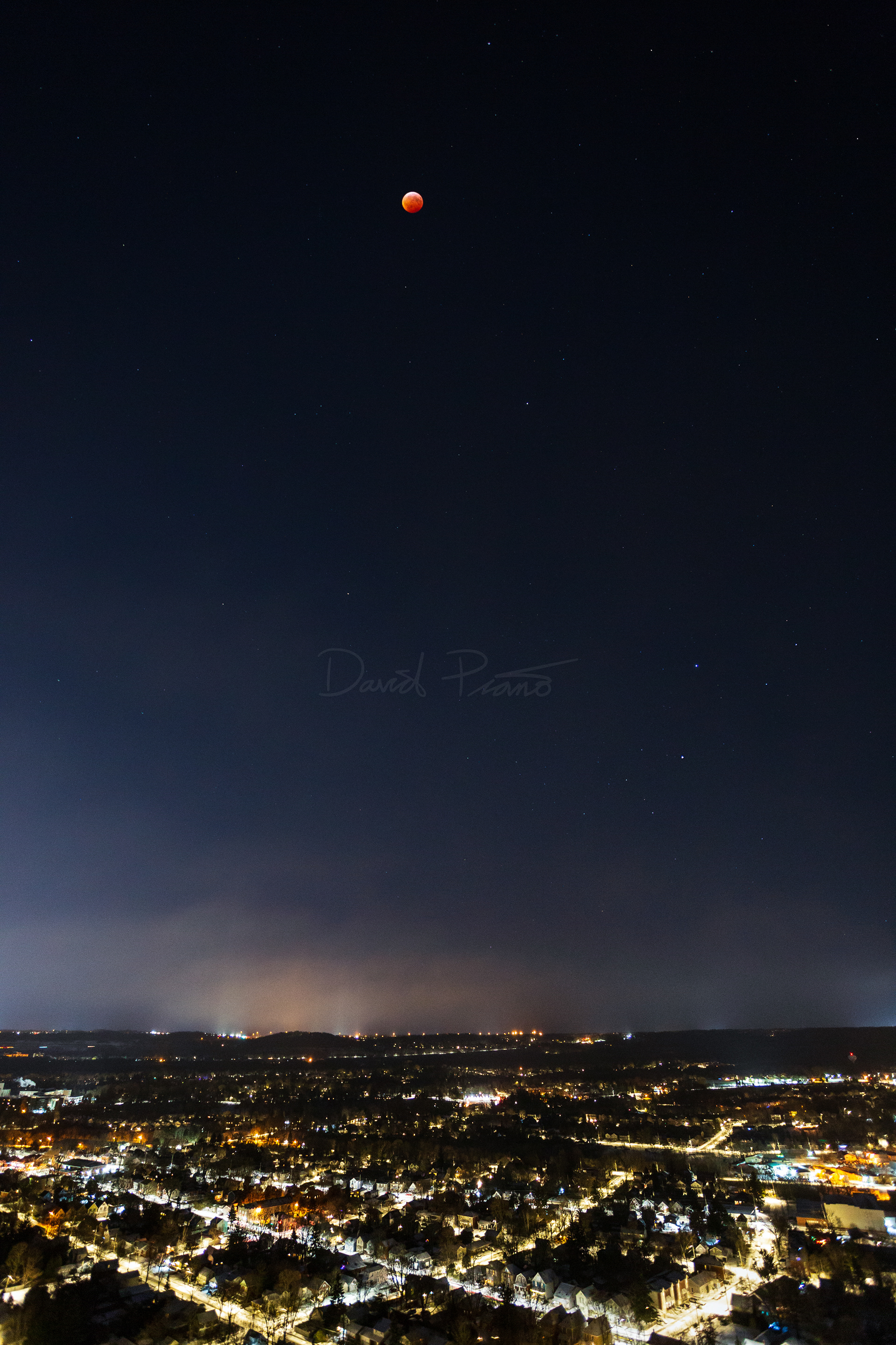 Total Lunar Eclipse Over Dundas, ON - 01/21/2019
