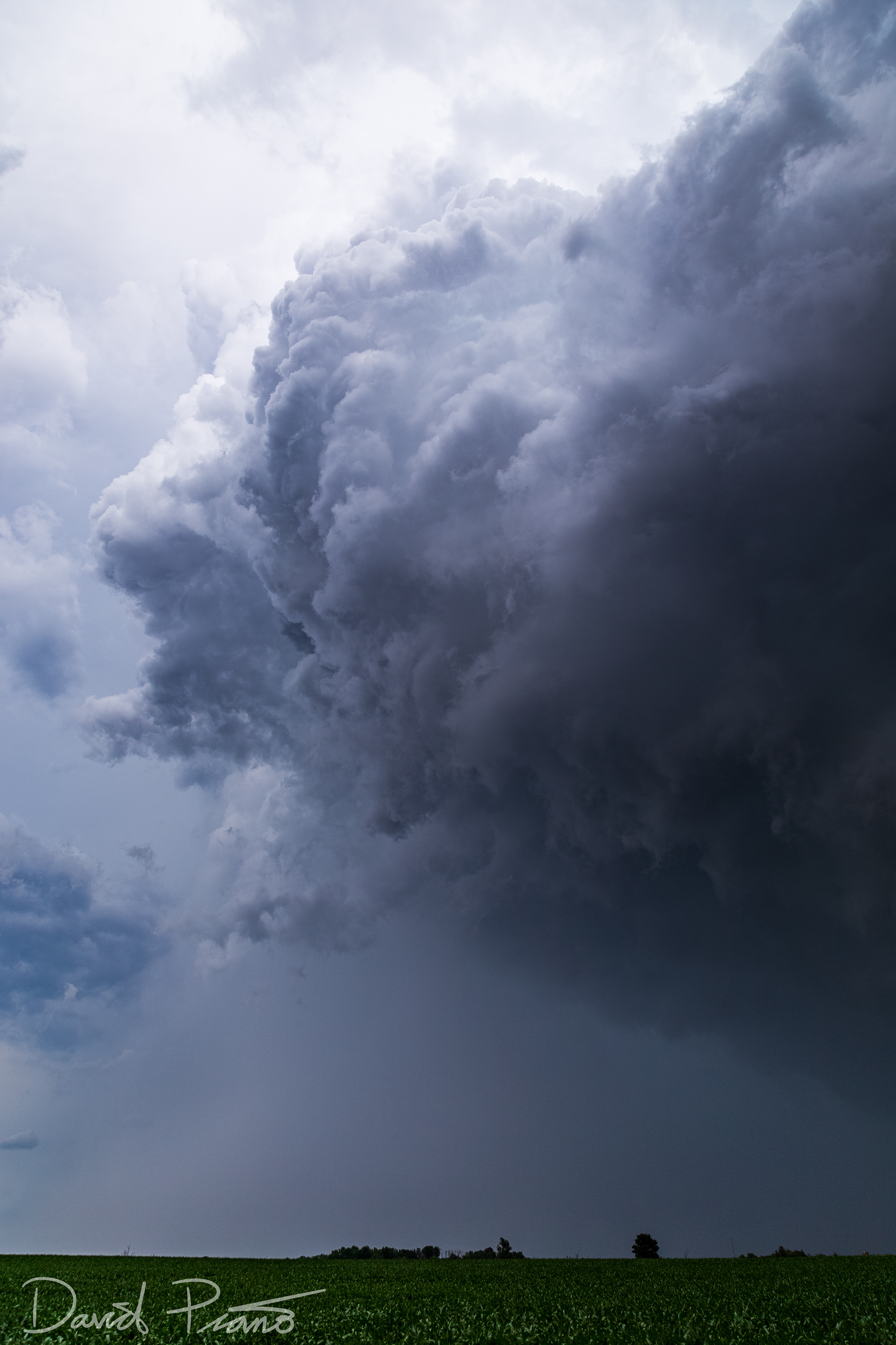 Backside view of supercell updraft over Elgin County, ON - 07/19/2019