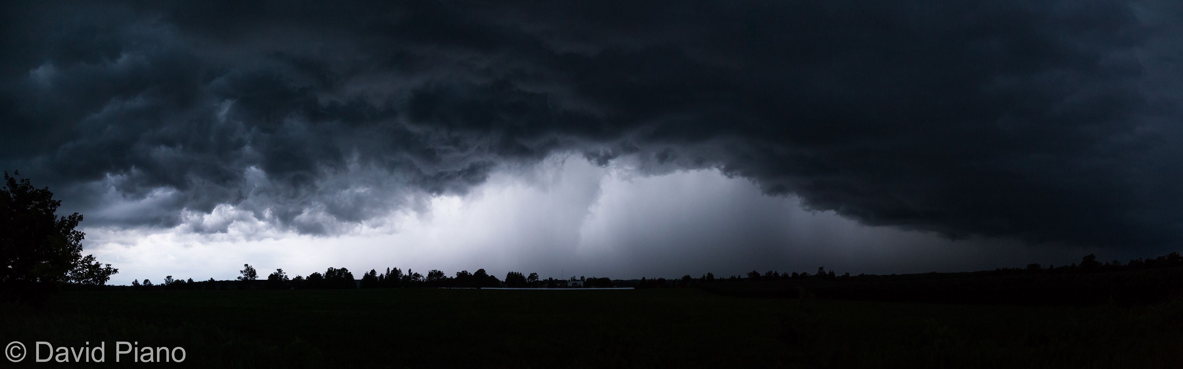 Strong storm at dusk in eastern Wellington County - July 23, 2017
