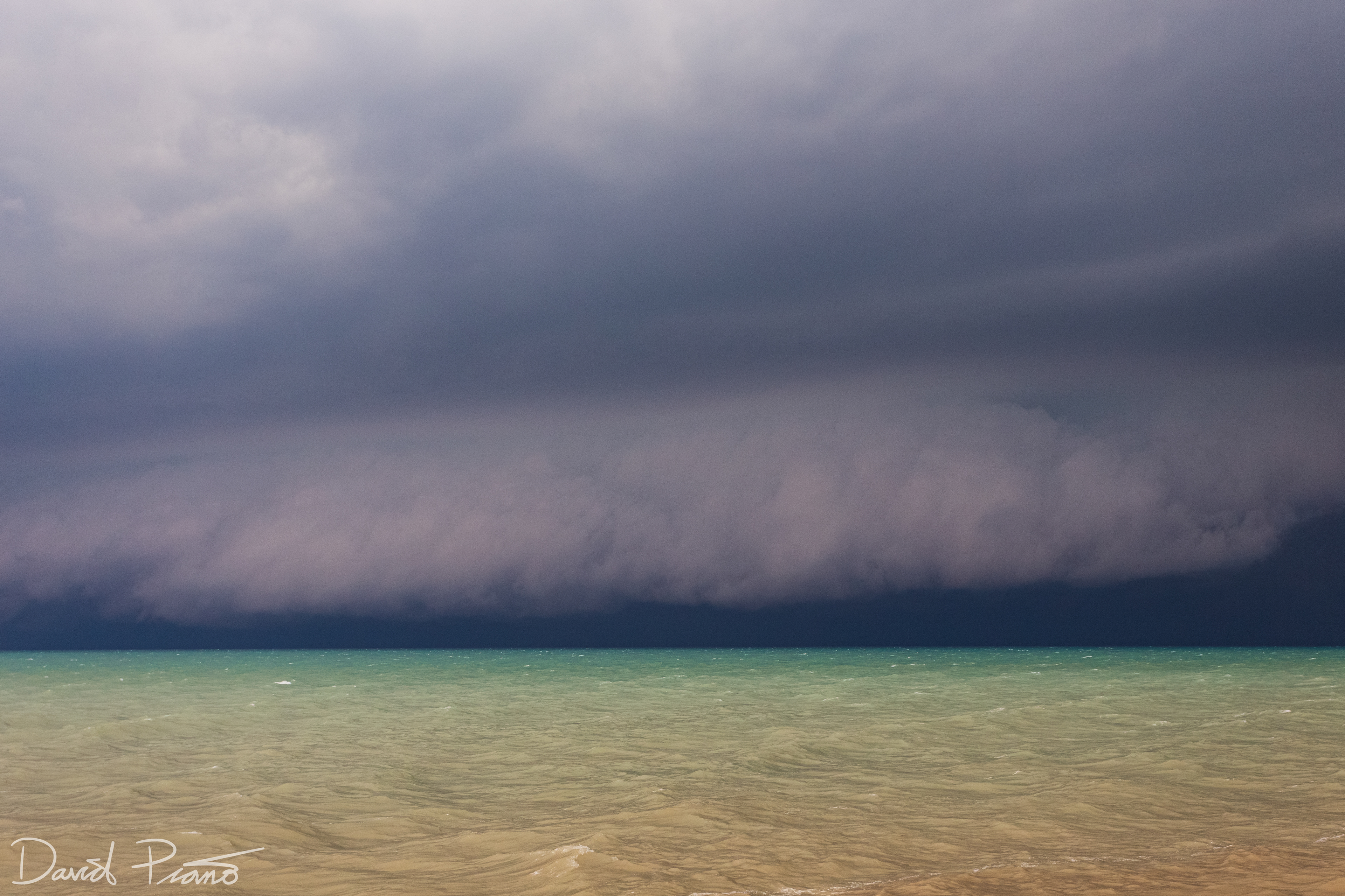 Shelf cloud just north of the tornado approaching Point Clark