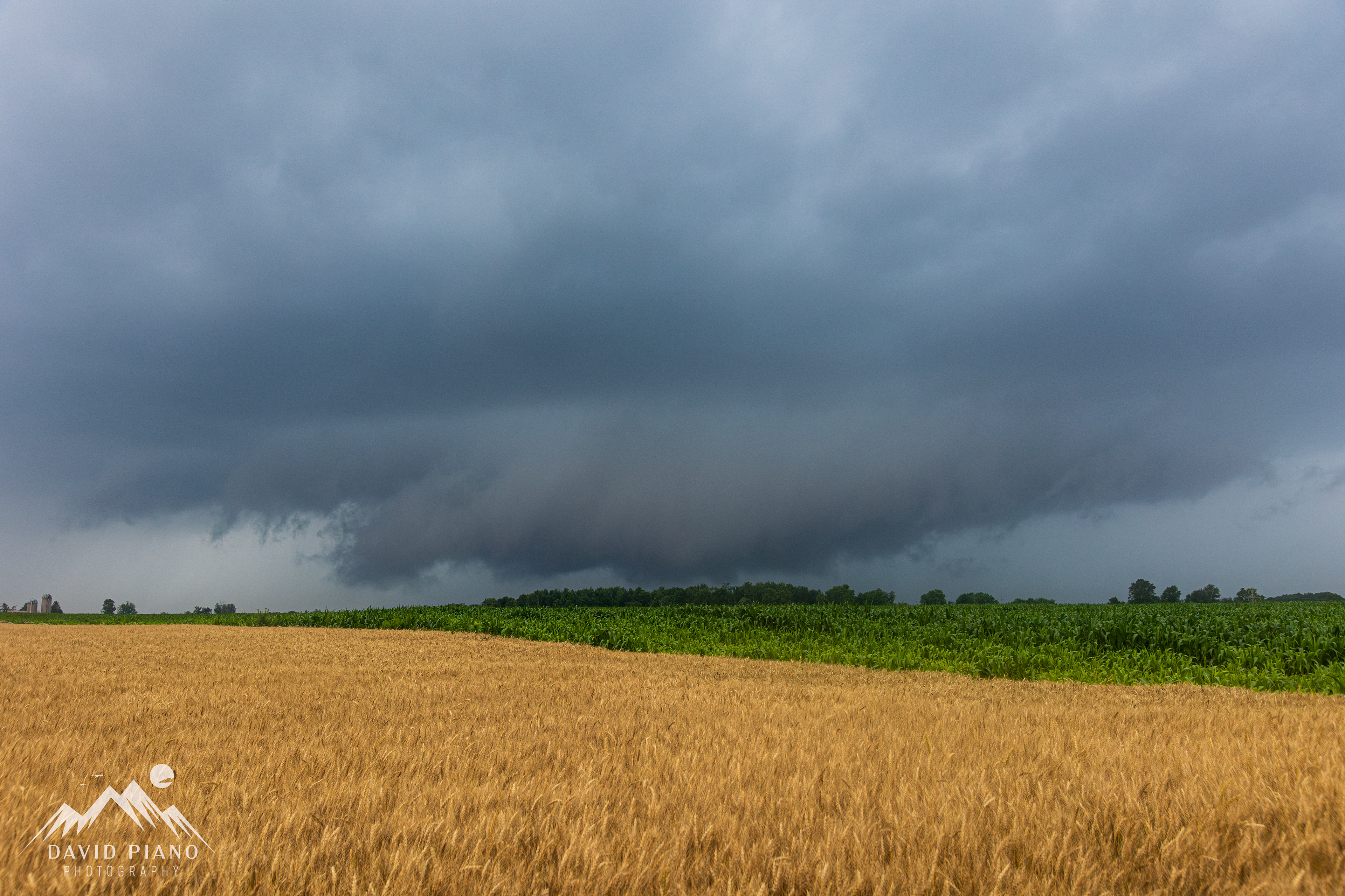 Strong thunderstorm moving over Thamesford on July 14th