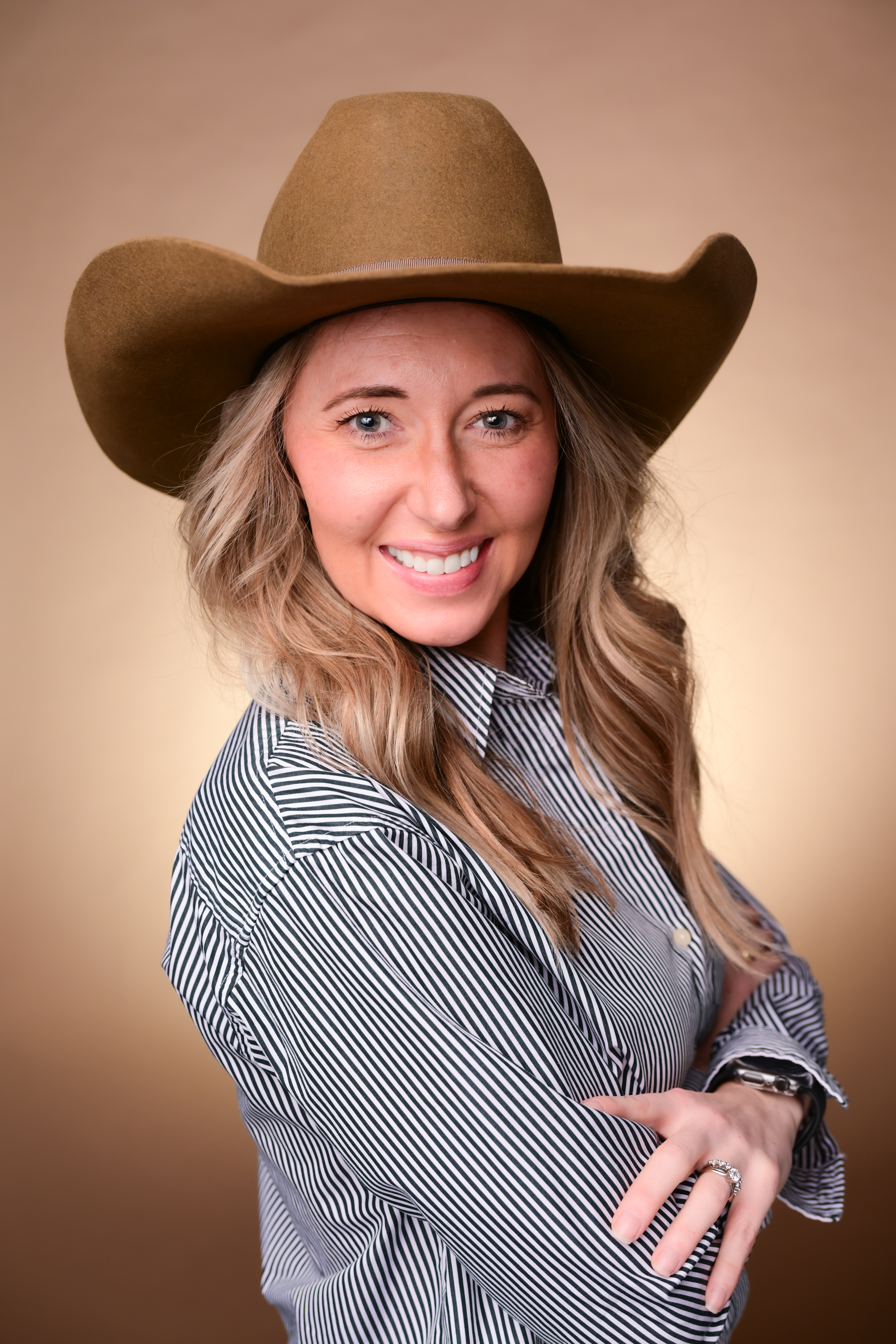 BRANDING HEADSHOT