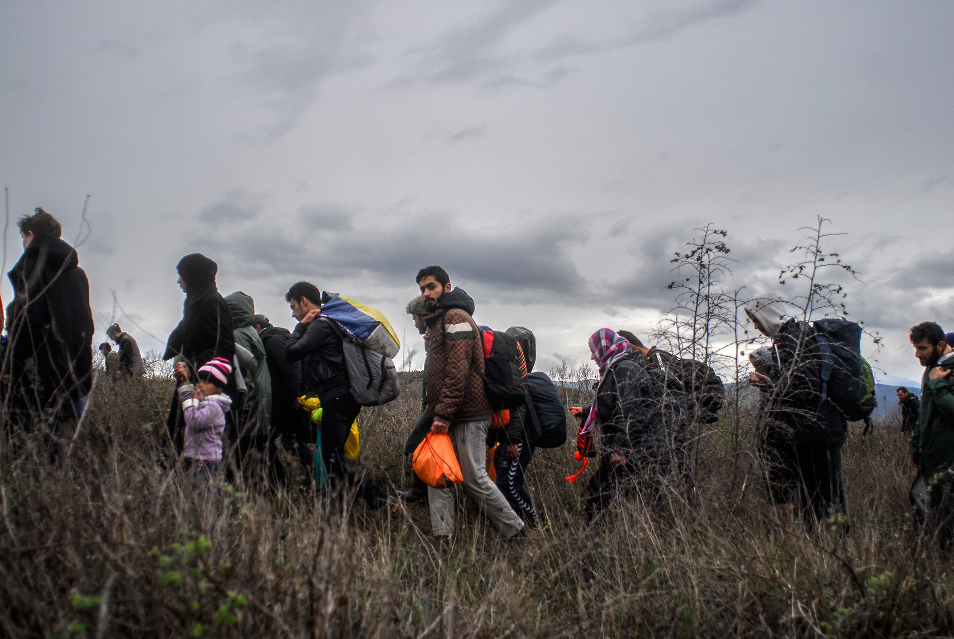 Idomeni, Desperate people are struggling to find an exit