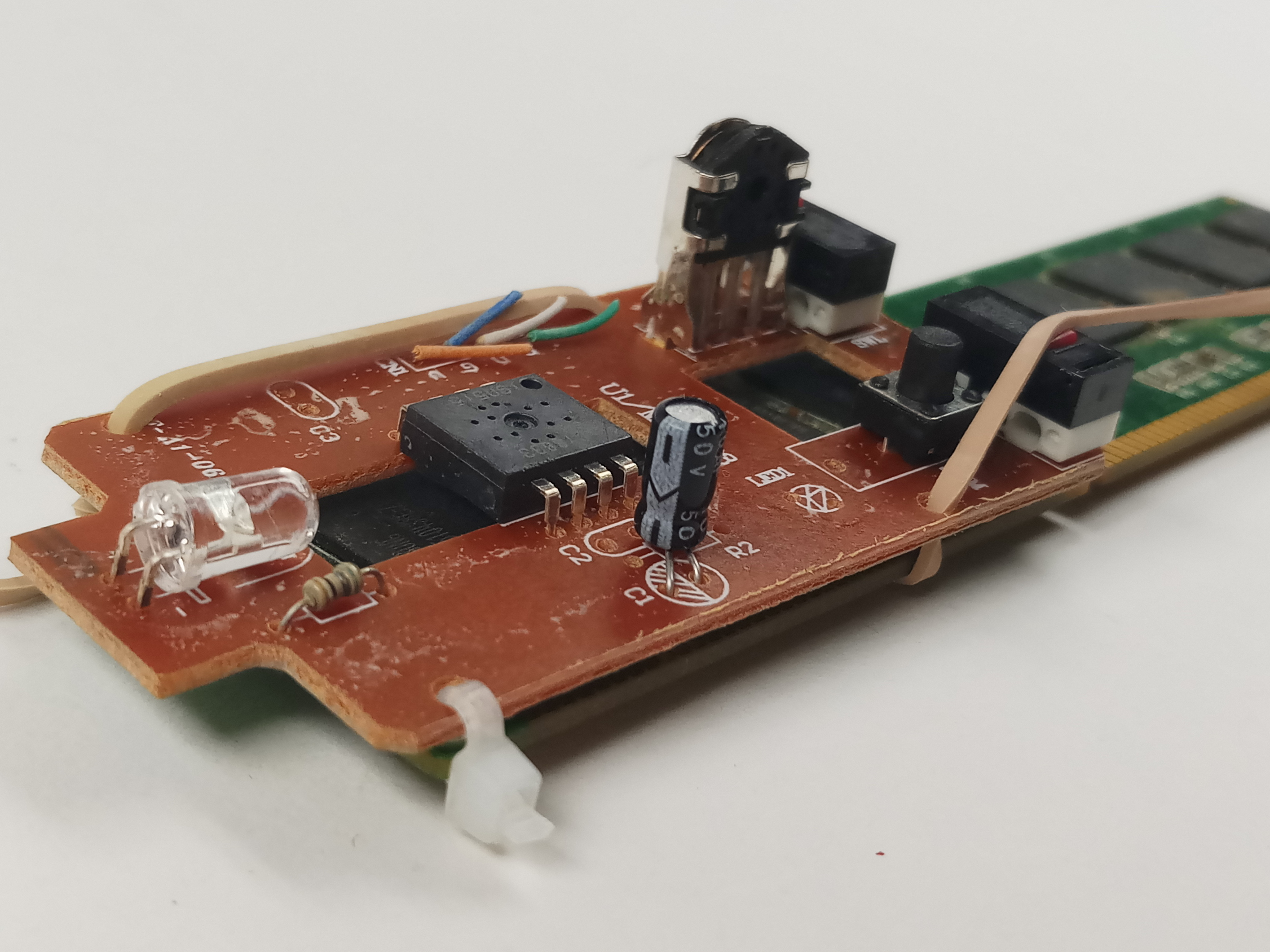 Computer Parts Tied Together With Rubber-band (1) - 2019