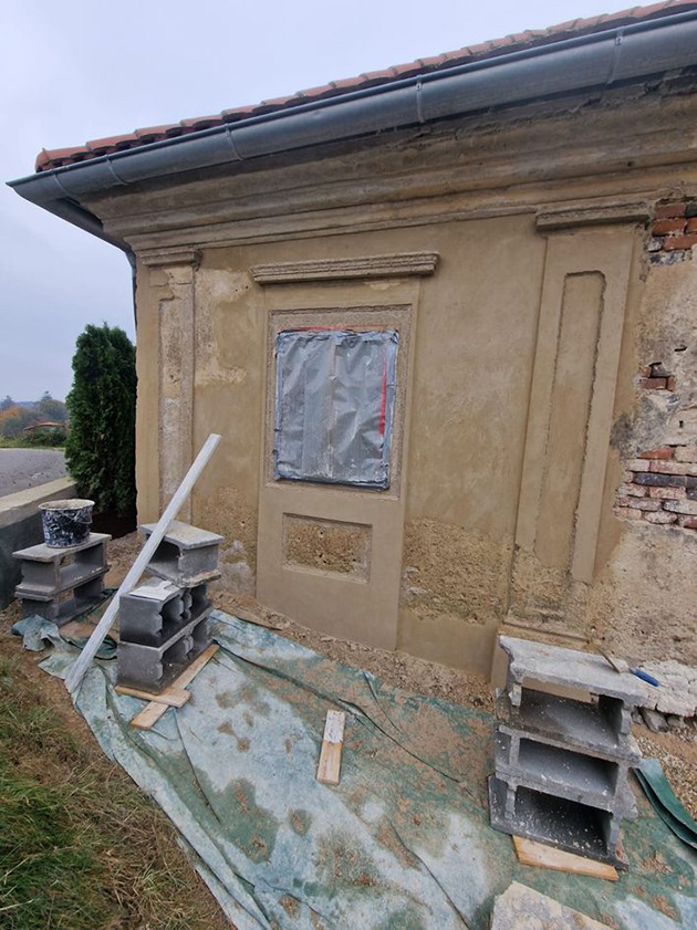 Restaurationsprozess und Putzproben Nordostseite